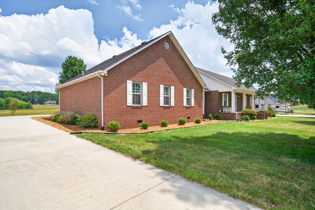 826 Boatman Rd