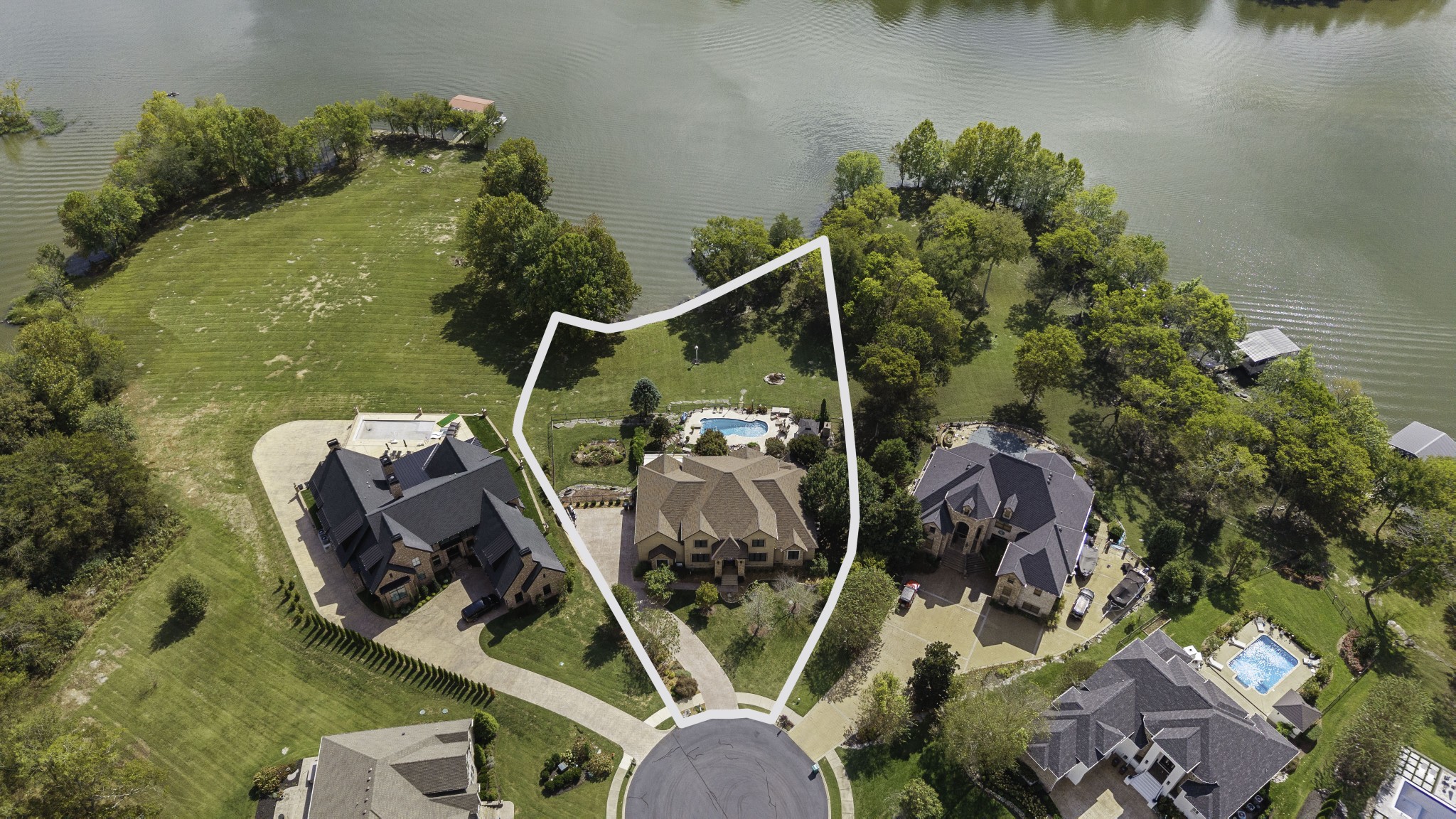 824 Stonebrook Dr