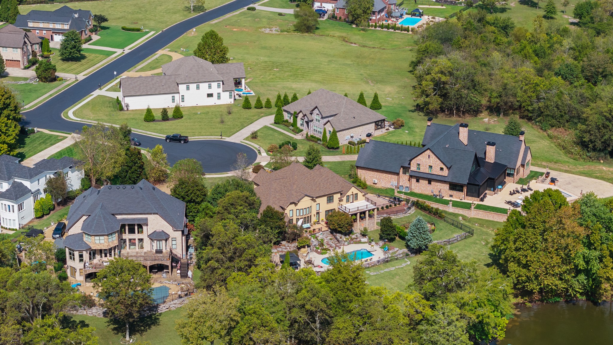 824 Stonebrook Dr