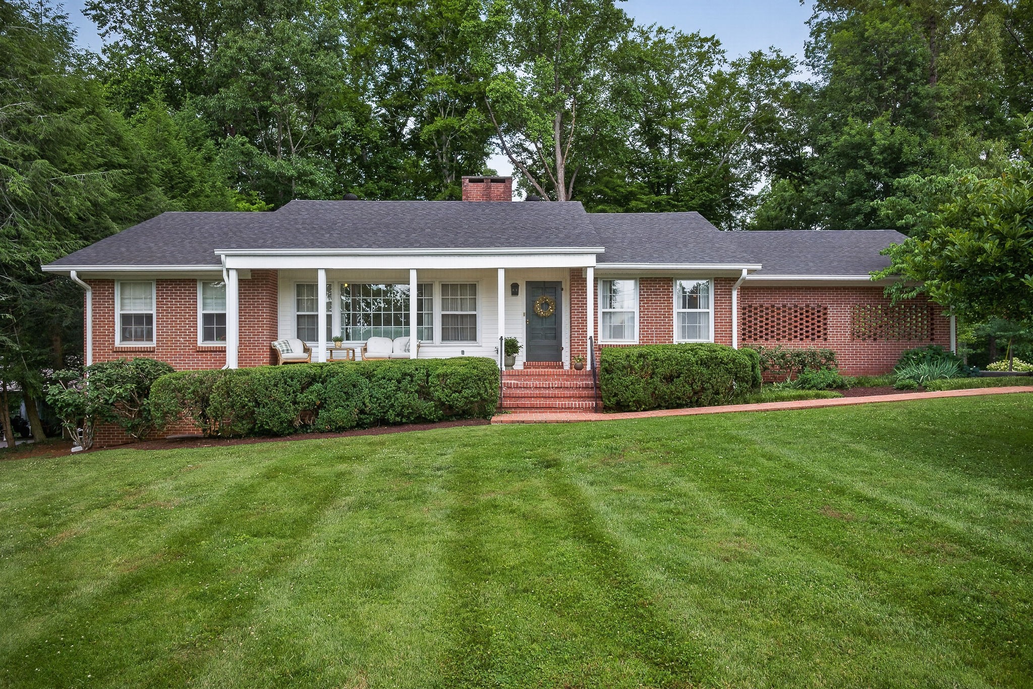 606 Boyd Ave