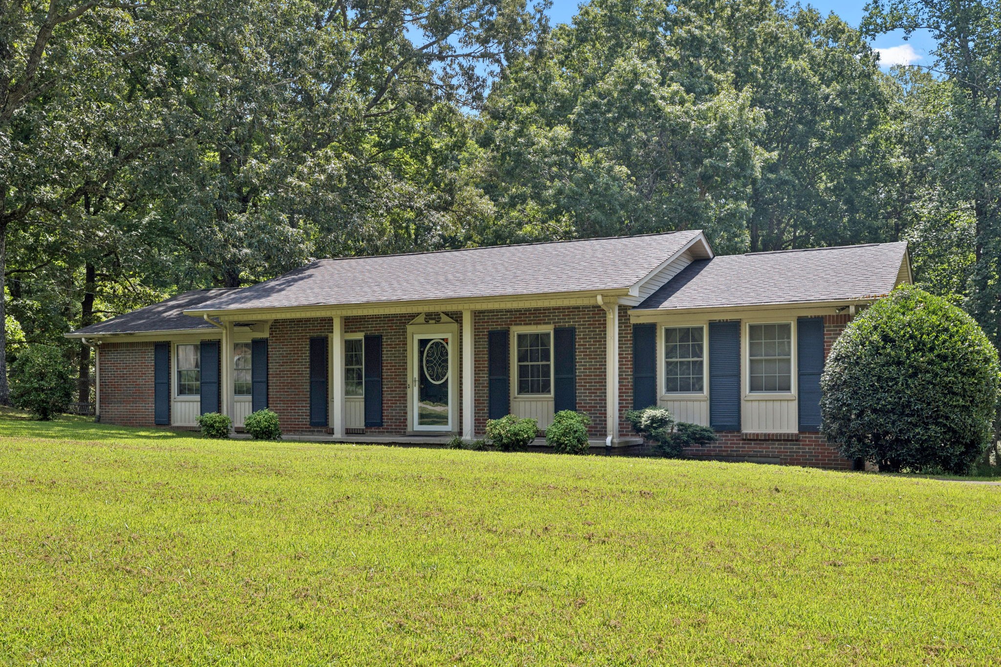 106 Dogwood Cir