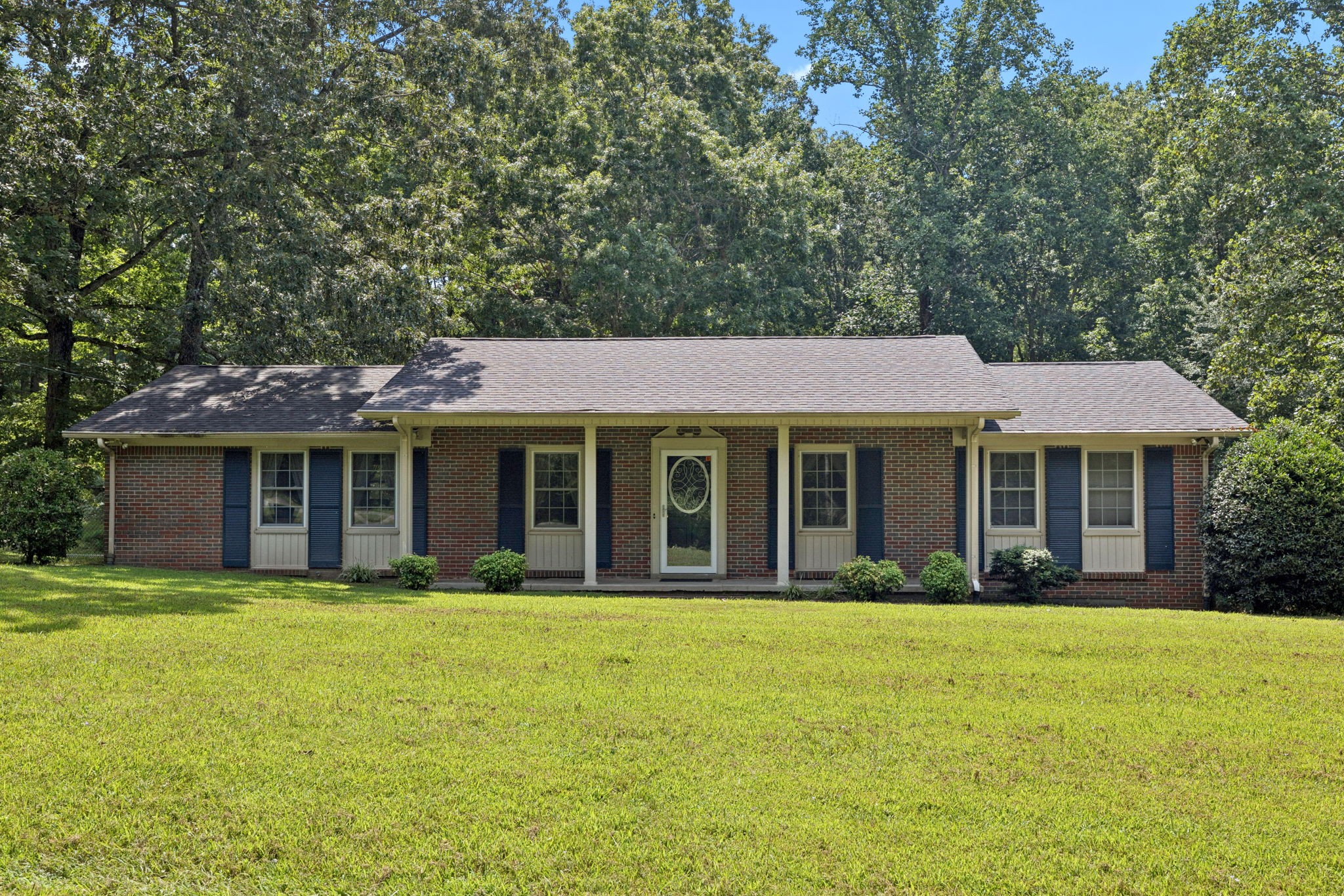 106 Dogwood Cir
