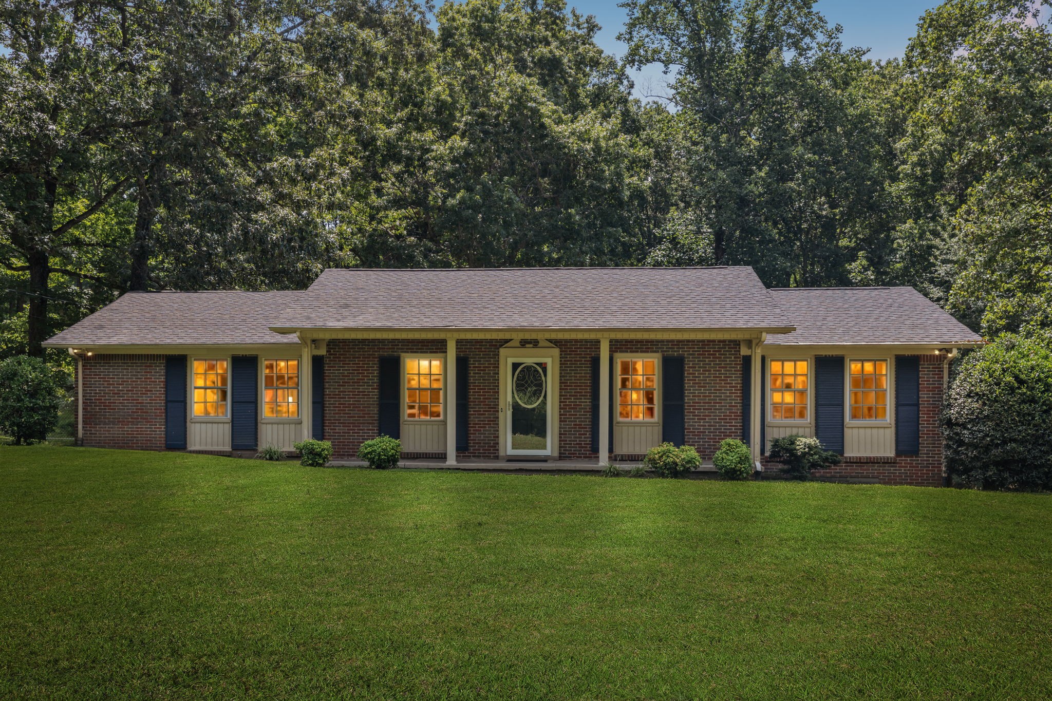 106 Dogwood Cir