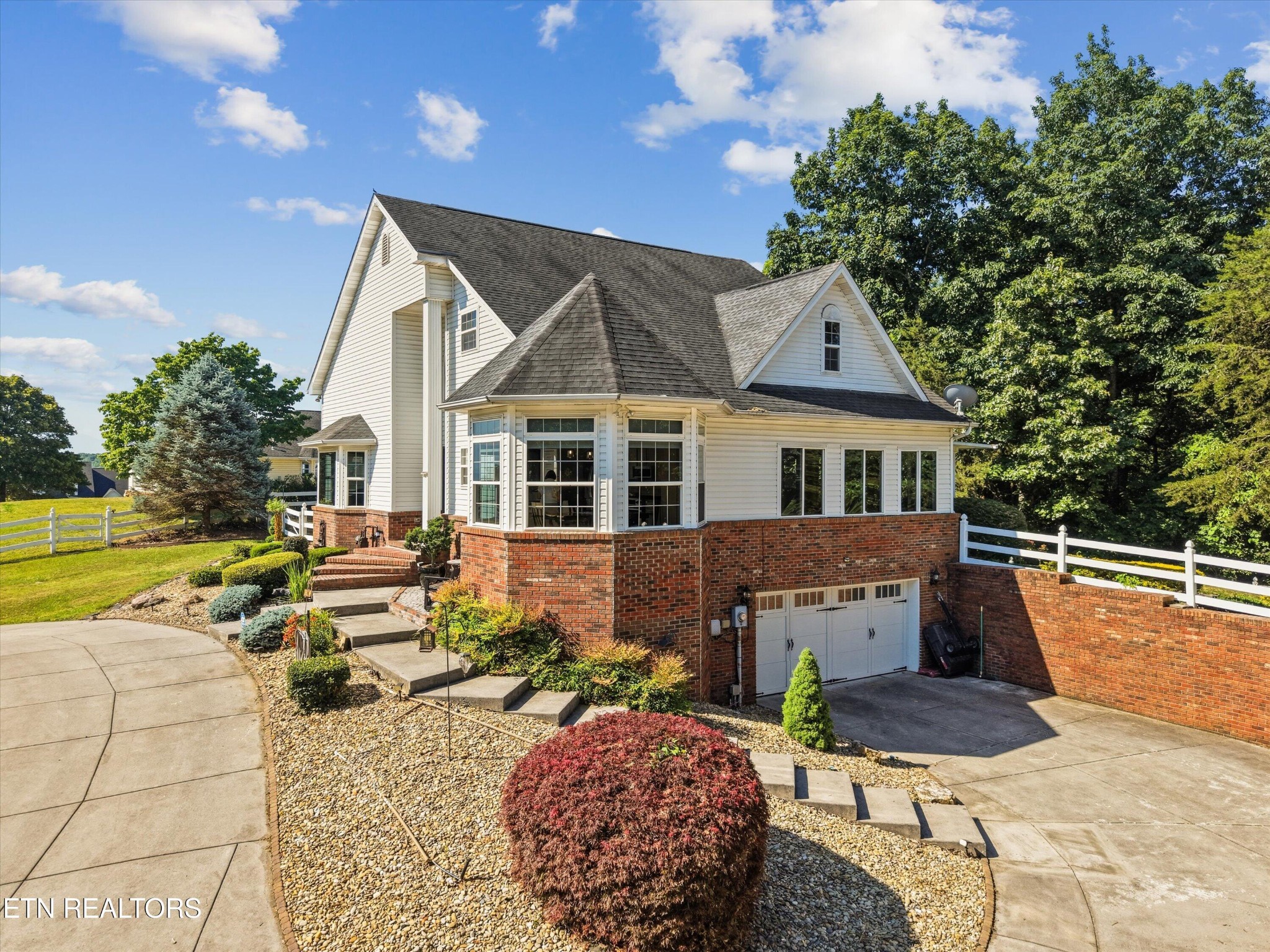 619 Emerald Ave