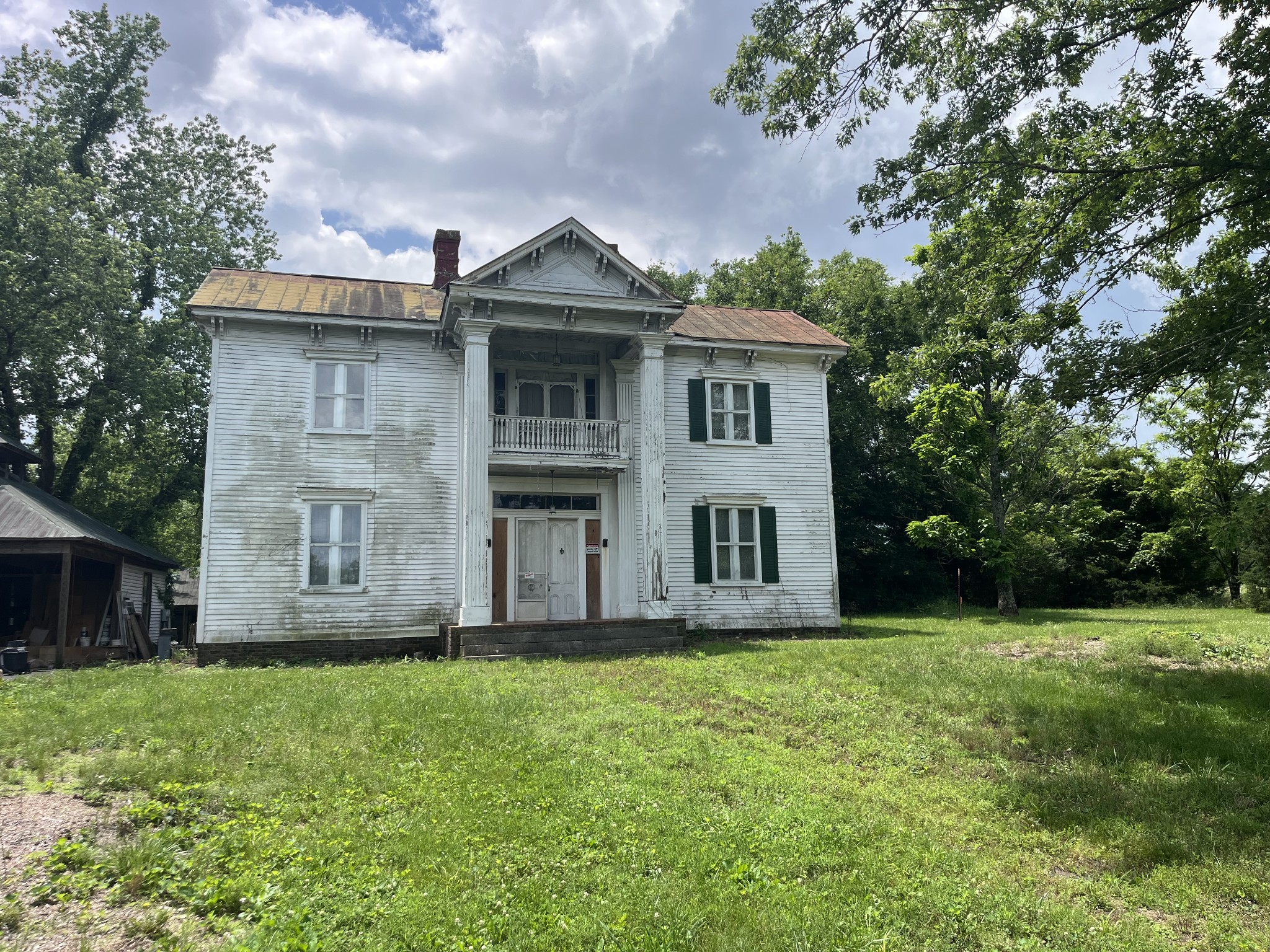 3076 Fairfield Pk