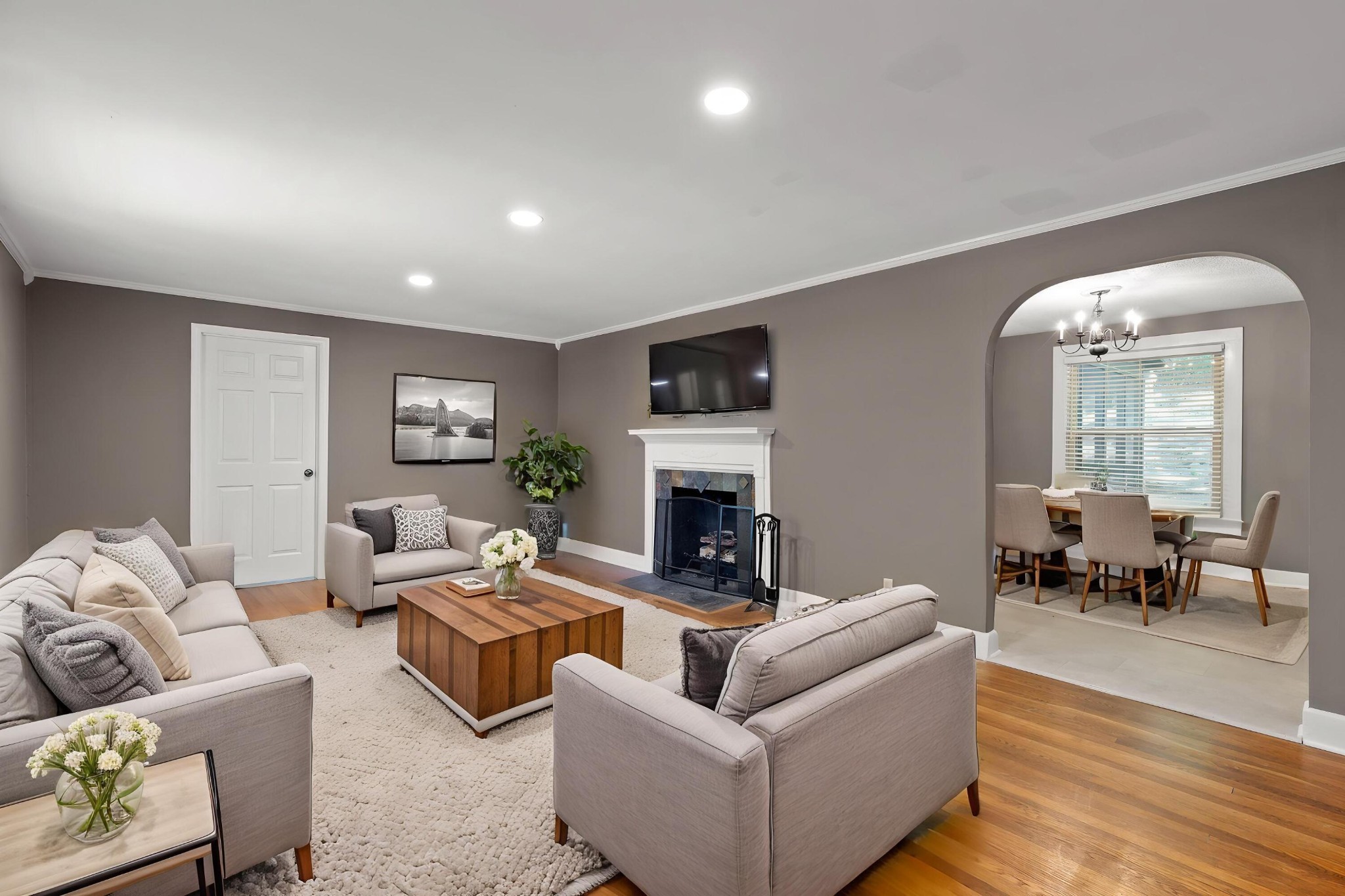 1310 Labrea Drive