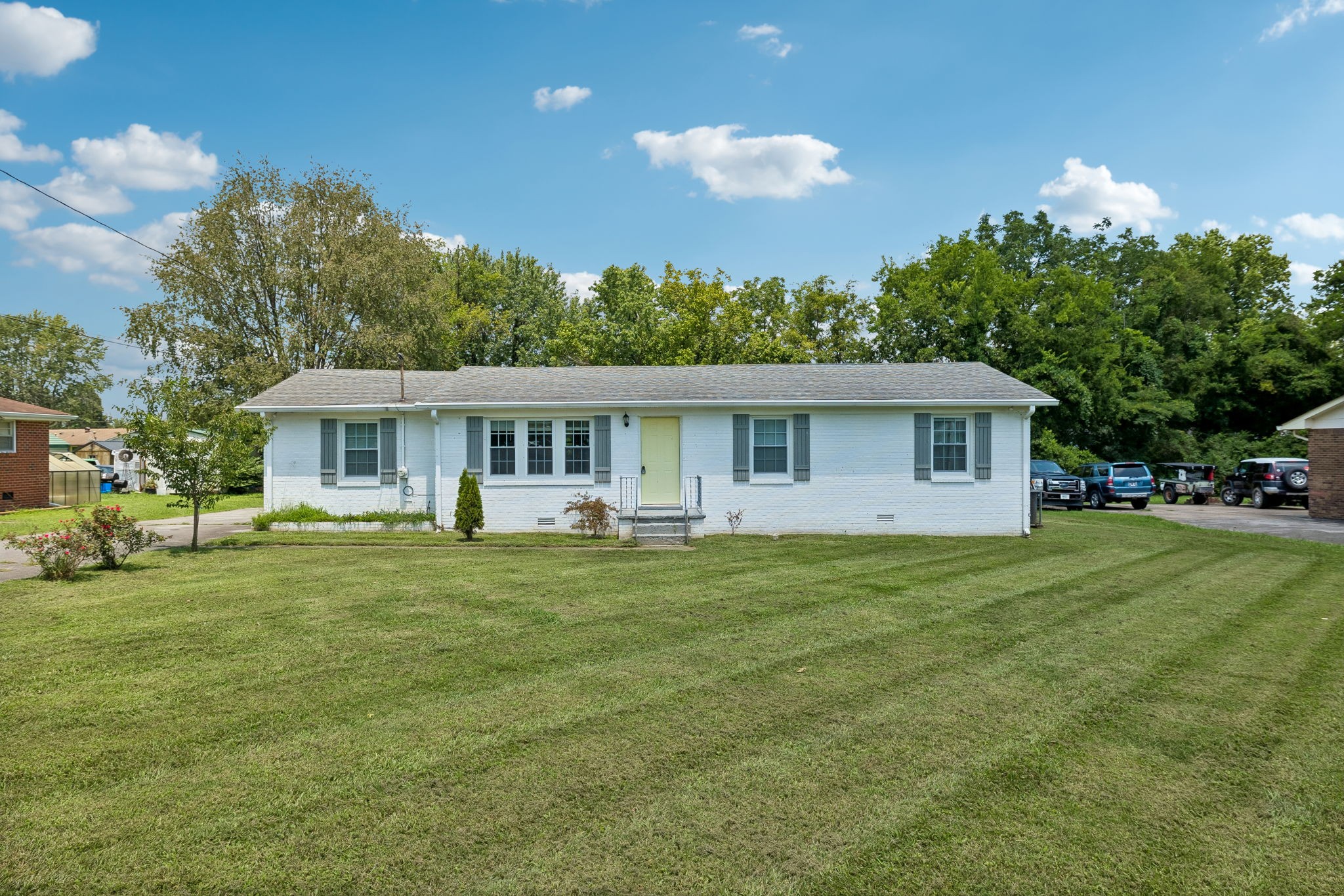 407 Sam Houston Dr