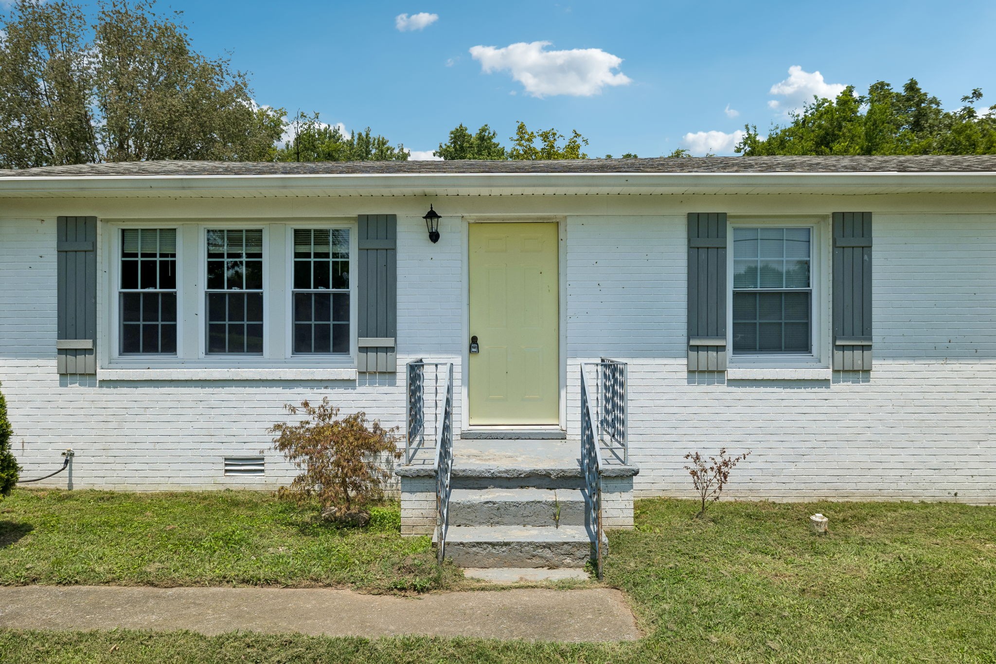 407 Sam Houston Dr