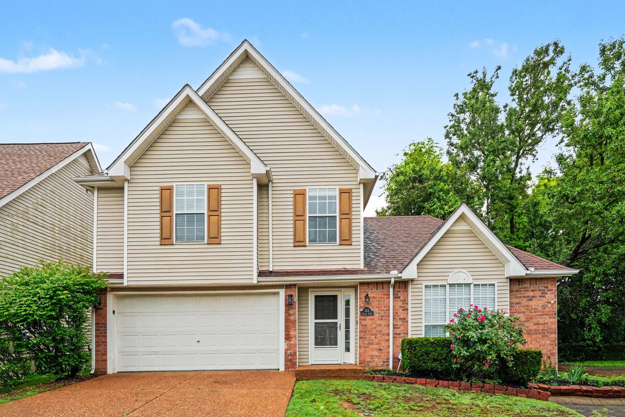 103 Village Ct