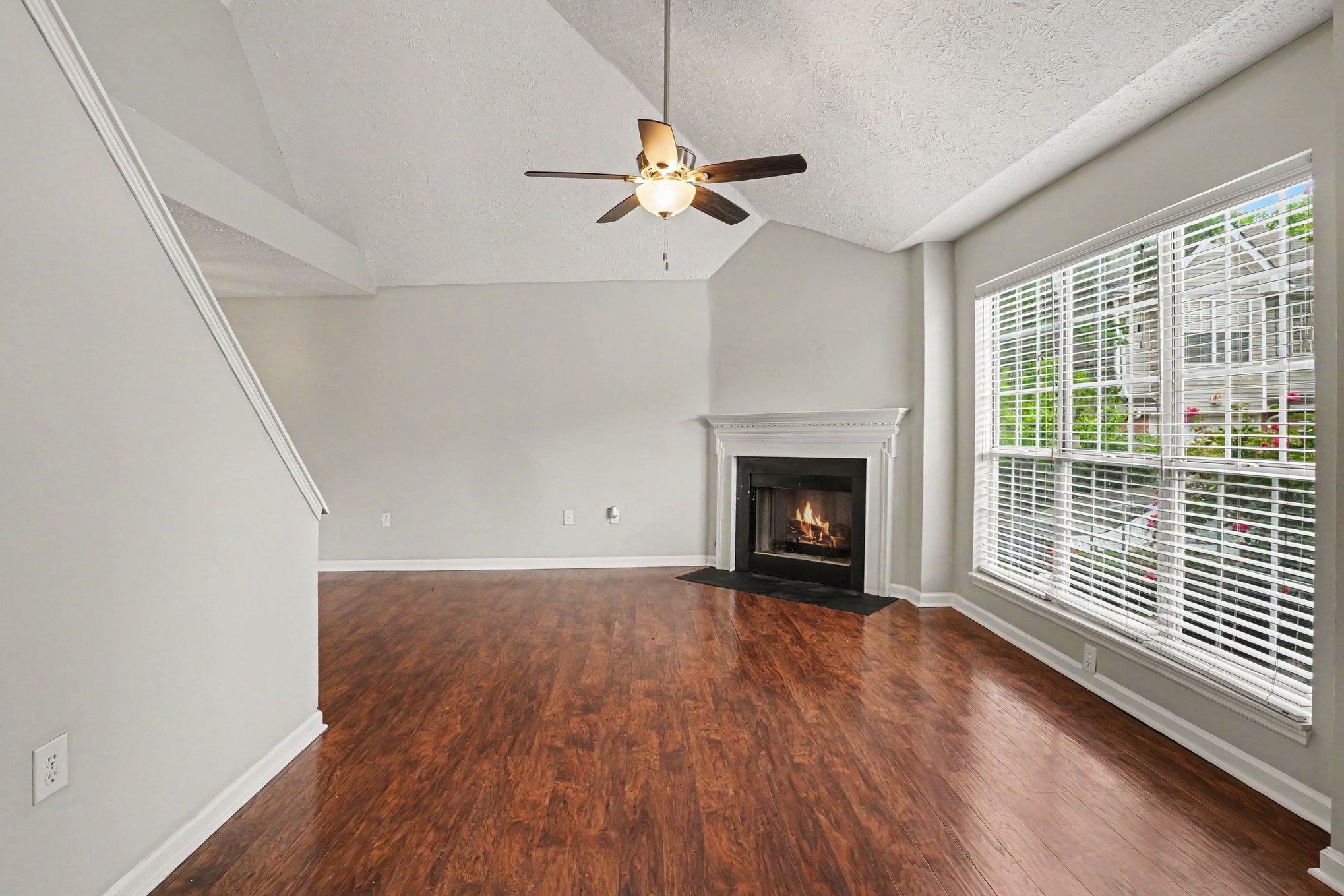 103 Village Ct