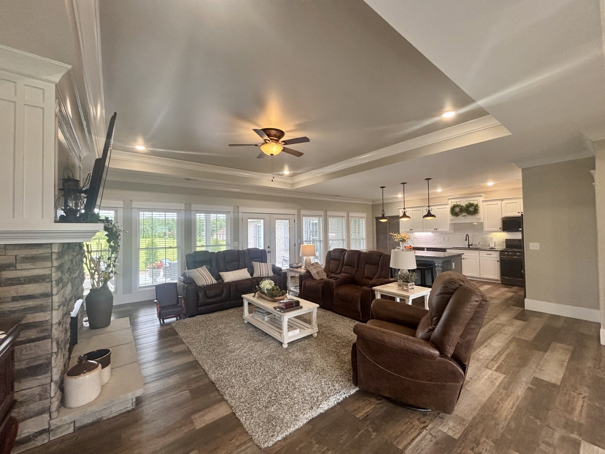 176 Post Oak Ln