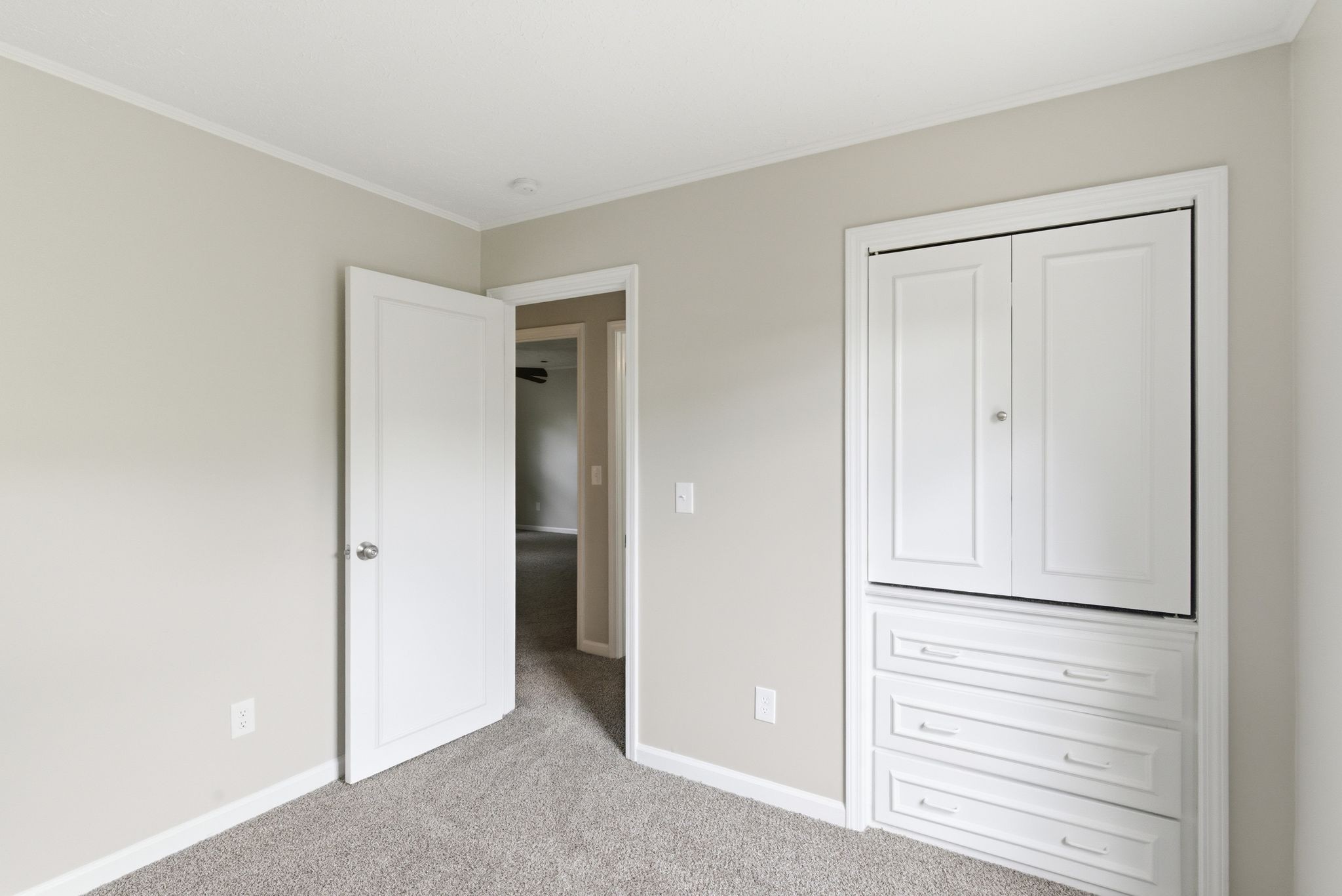 200 Barrington Ct