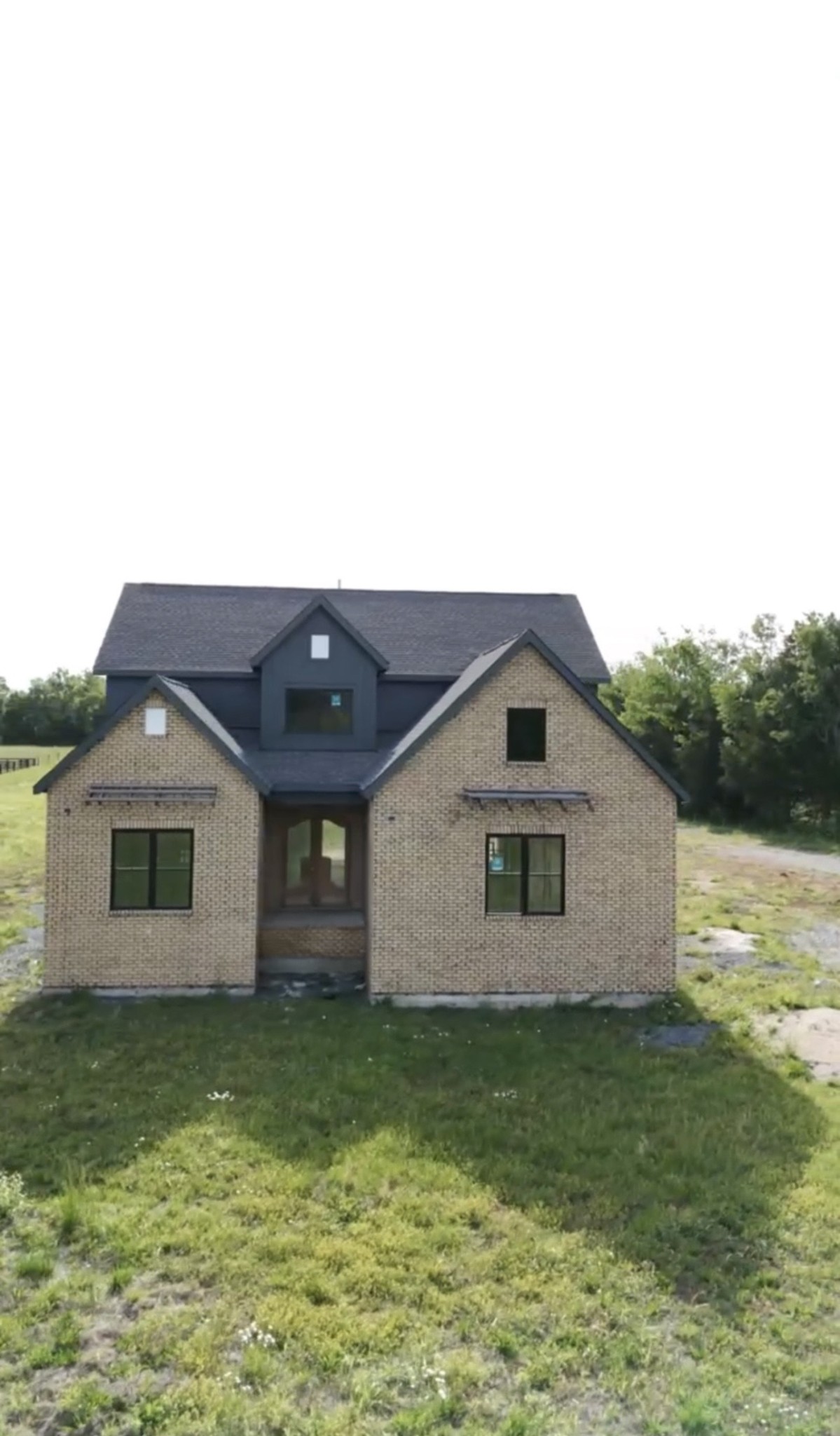 2121 Kingwood Ln