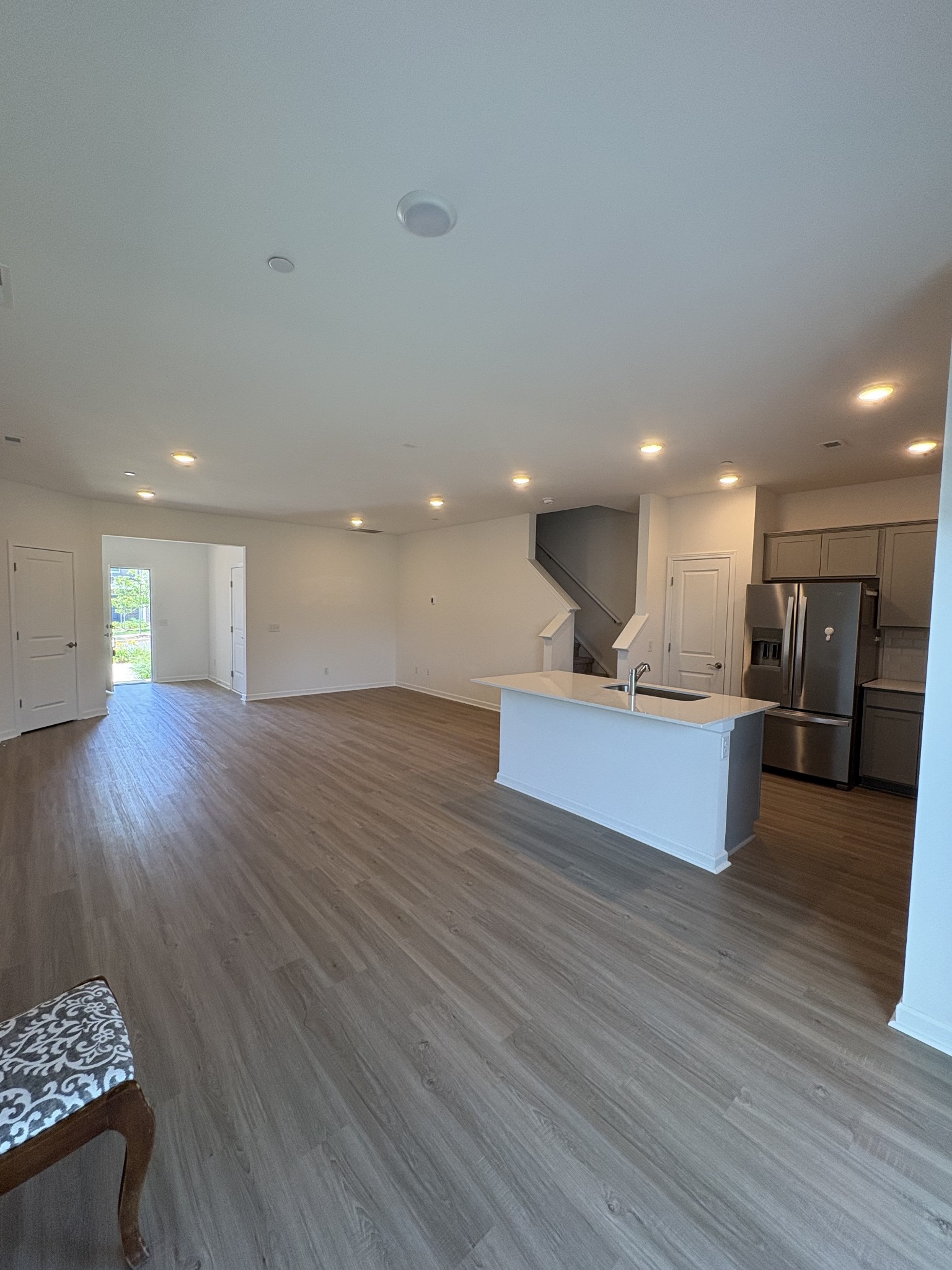 7135 Mapleside Ln