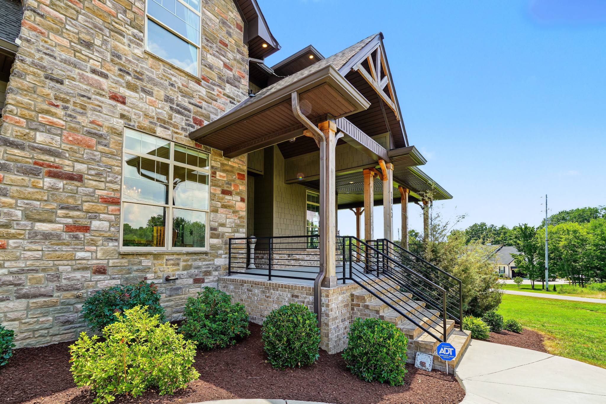 1043 Emerald Valley Dr