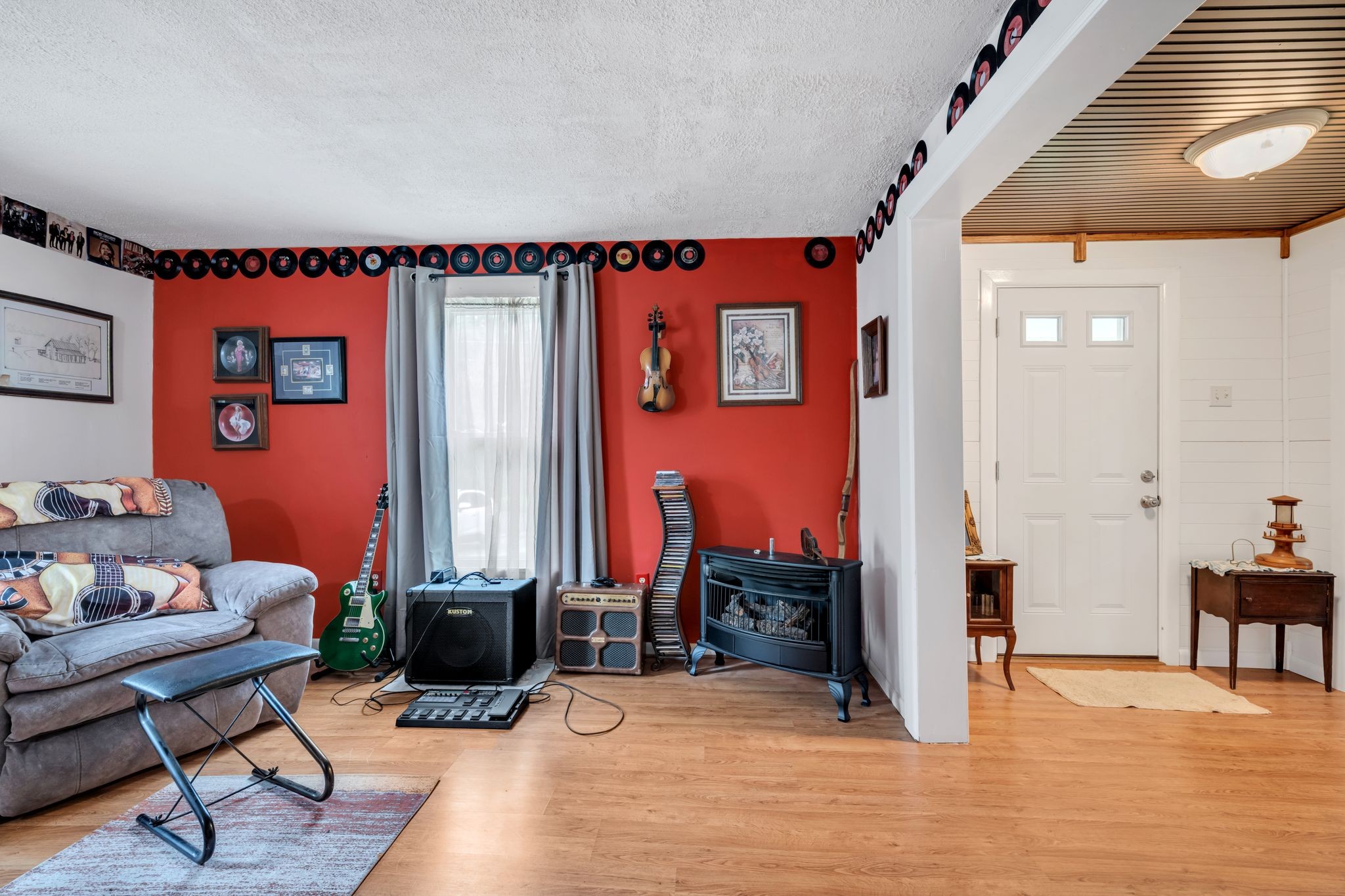 2405 Little Bartons Creek Rd North