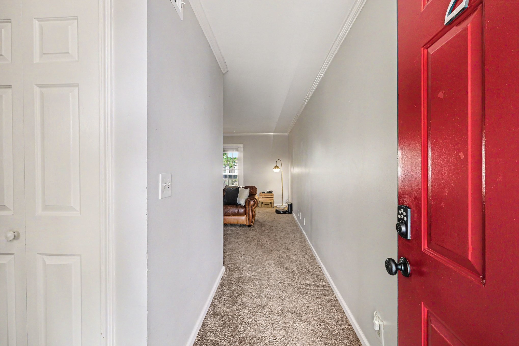 207 Churchill Xing