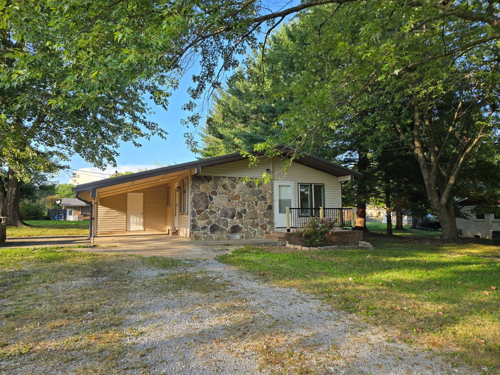 72 Sherwood Vale Cir, NW