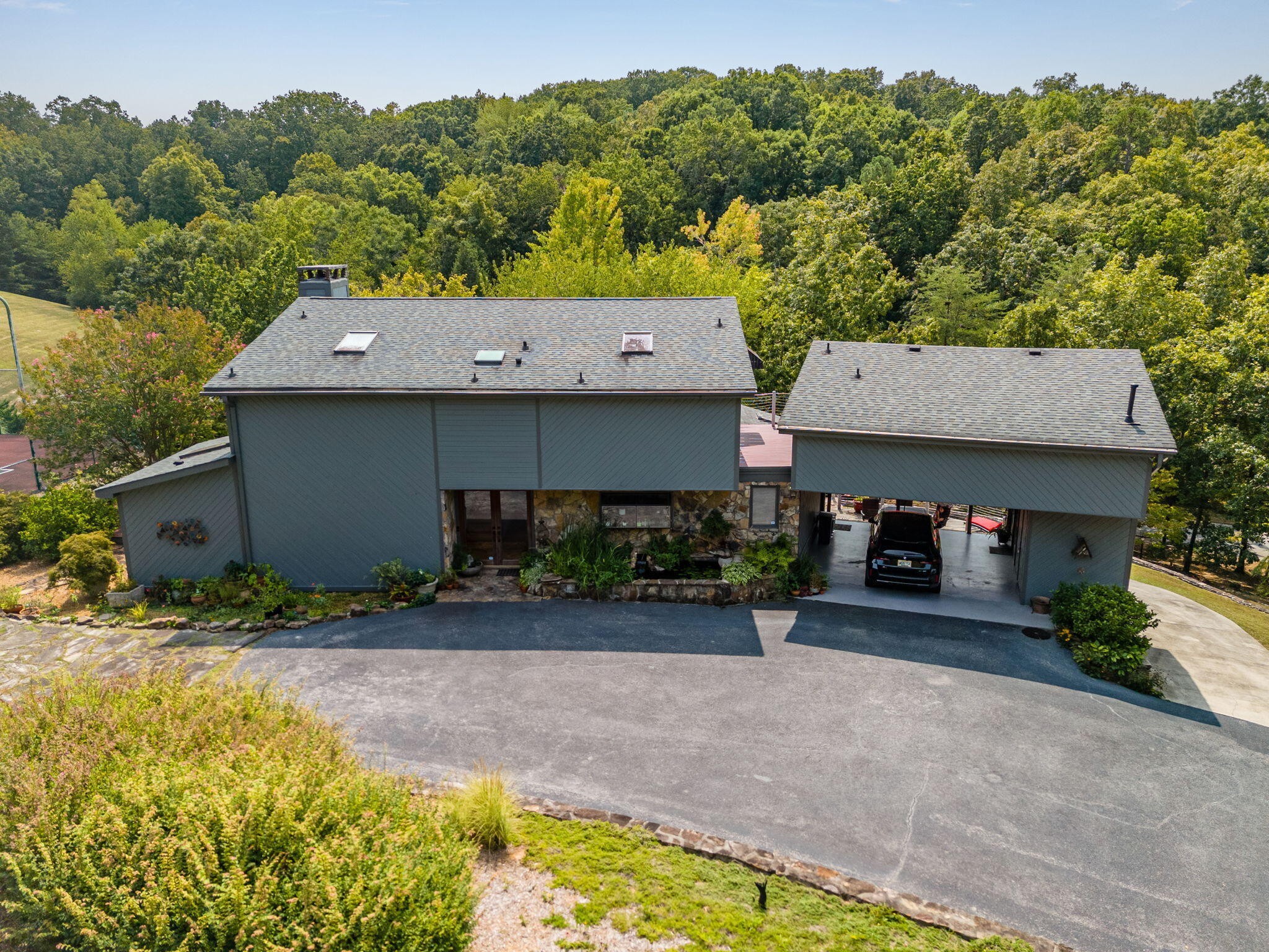 3411 Kings Cove Lane