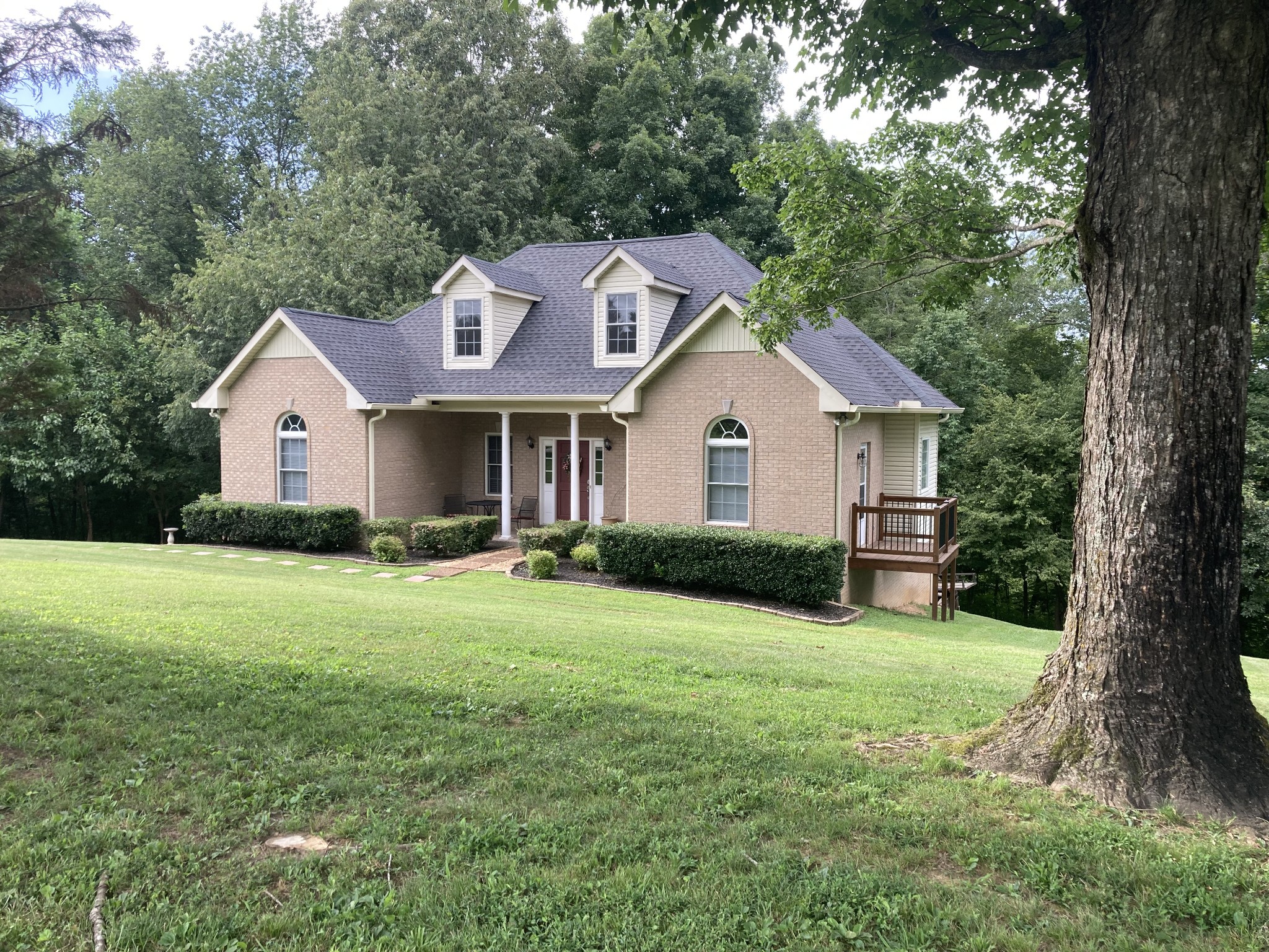 1225 Meeks Cemetery Rd