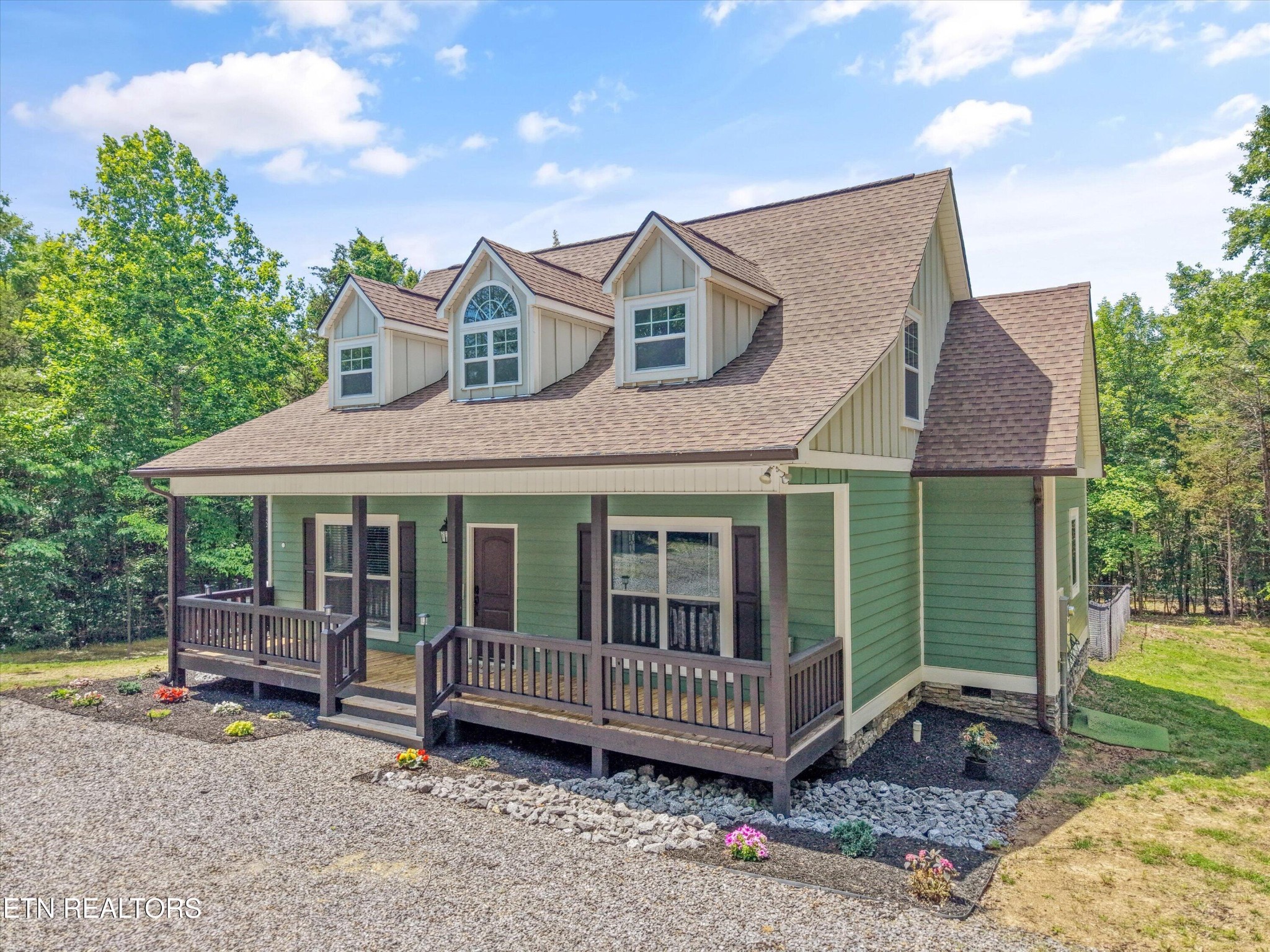 1925 Harbor Lane