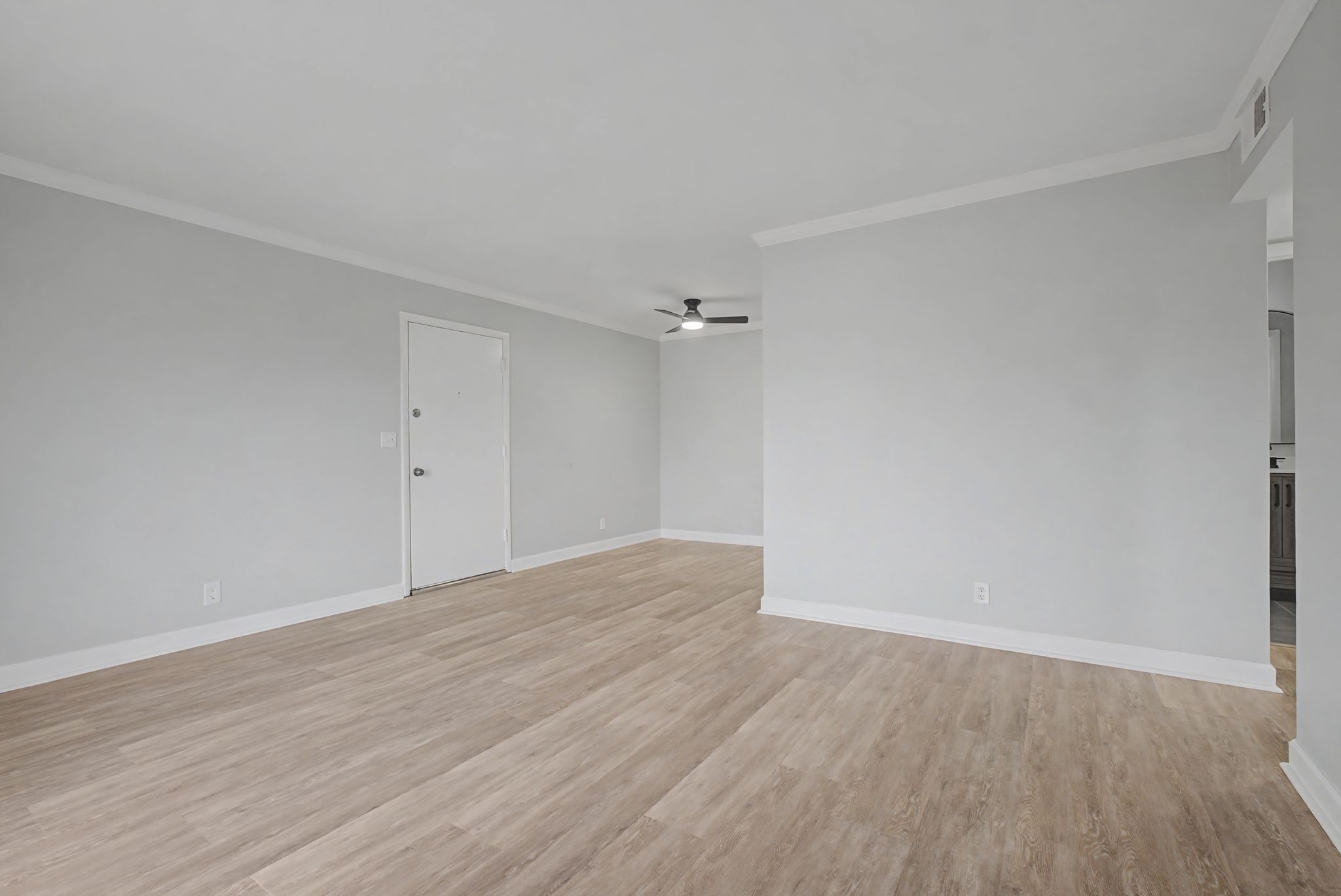 420 Walton Ln