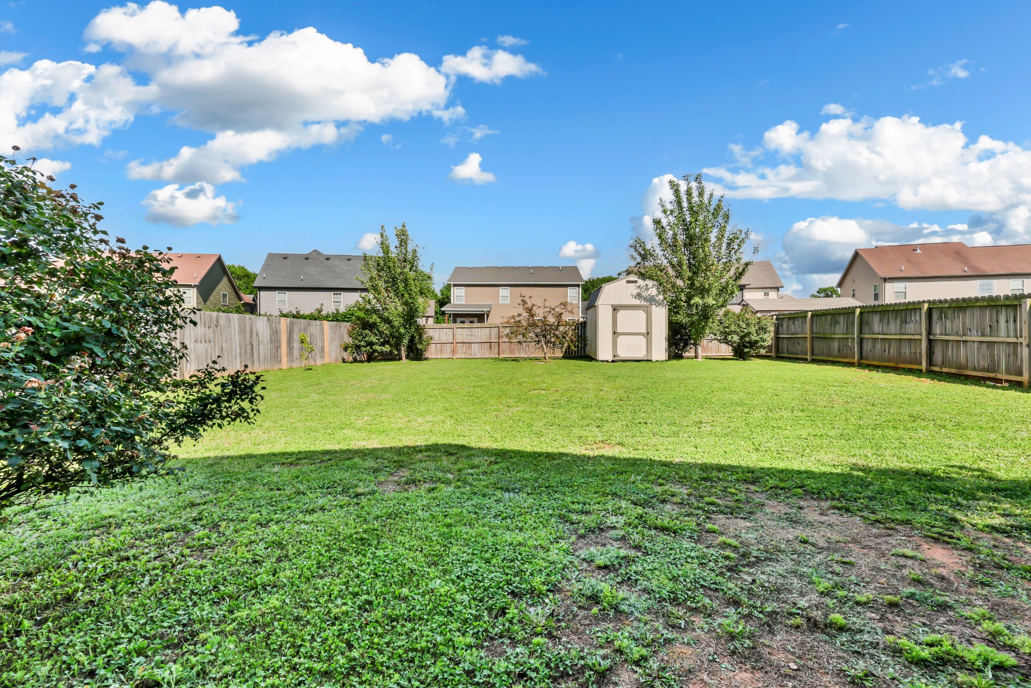 925 Tanager Ct