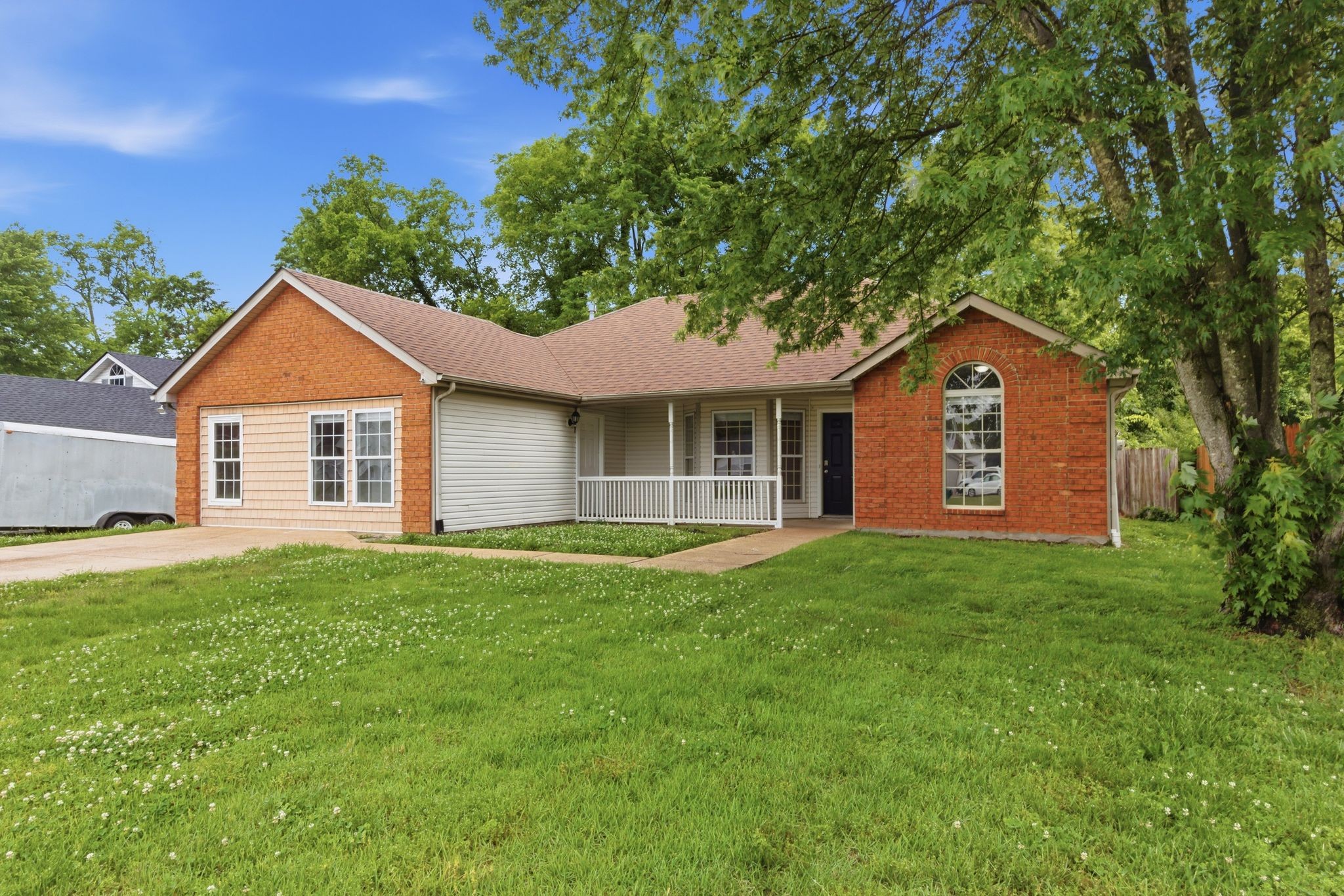 2130 Spring Hill Cir