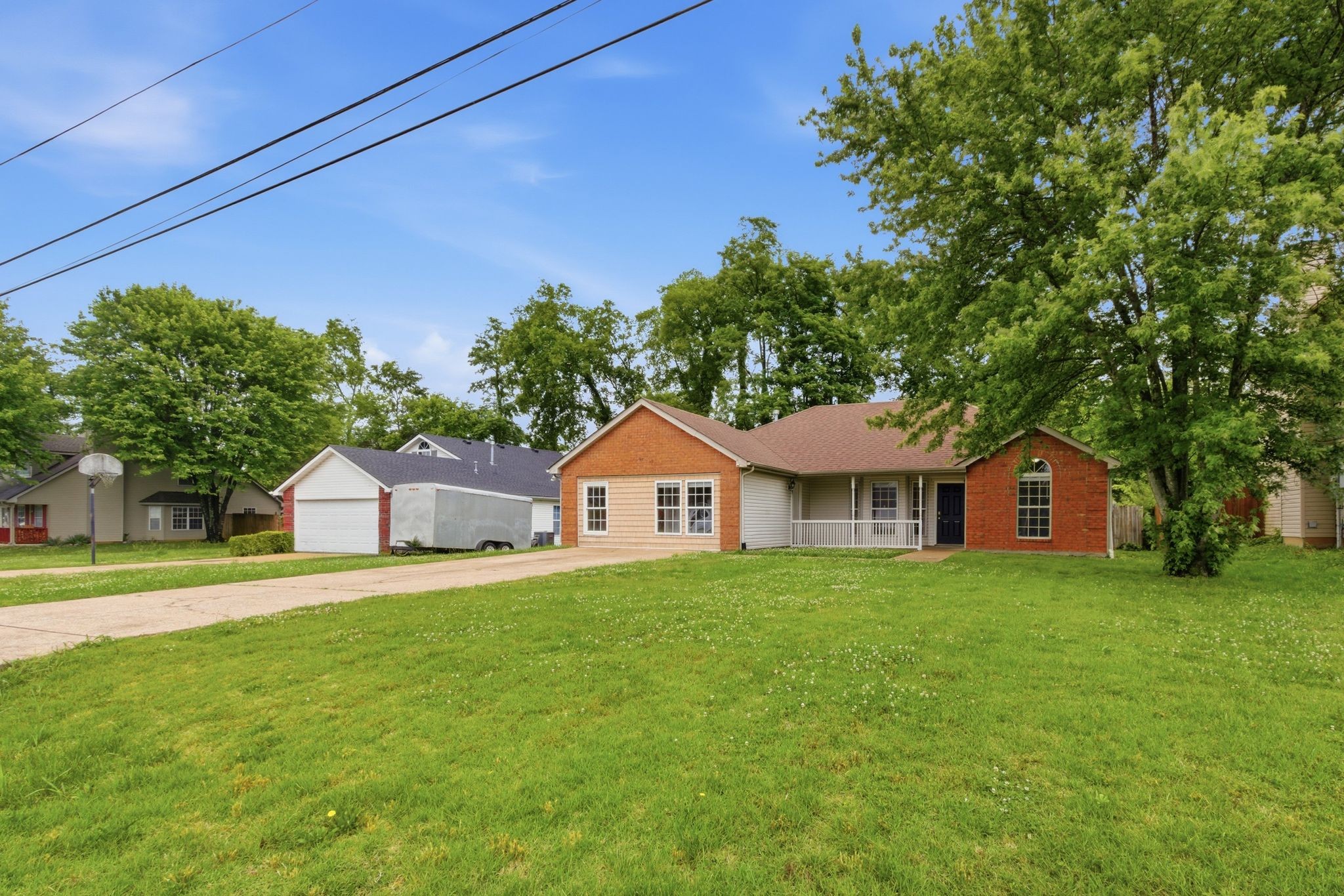 2130 Spring Hill Cir