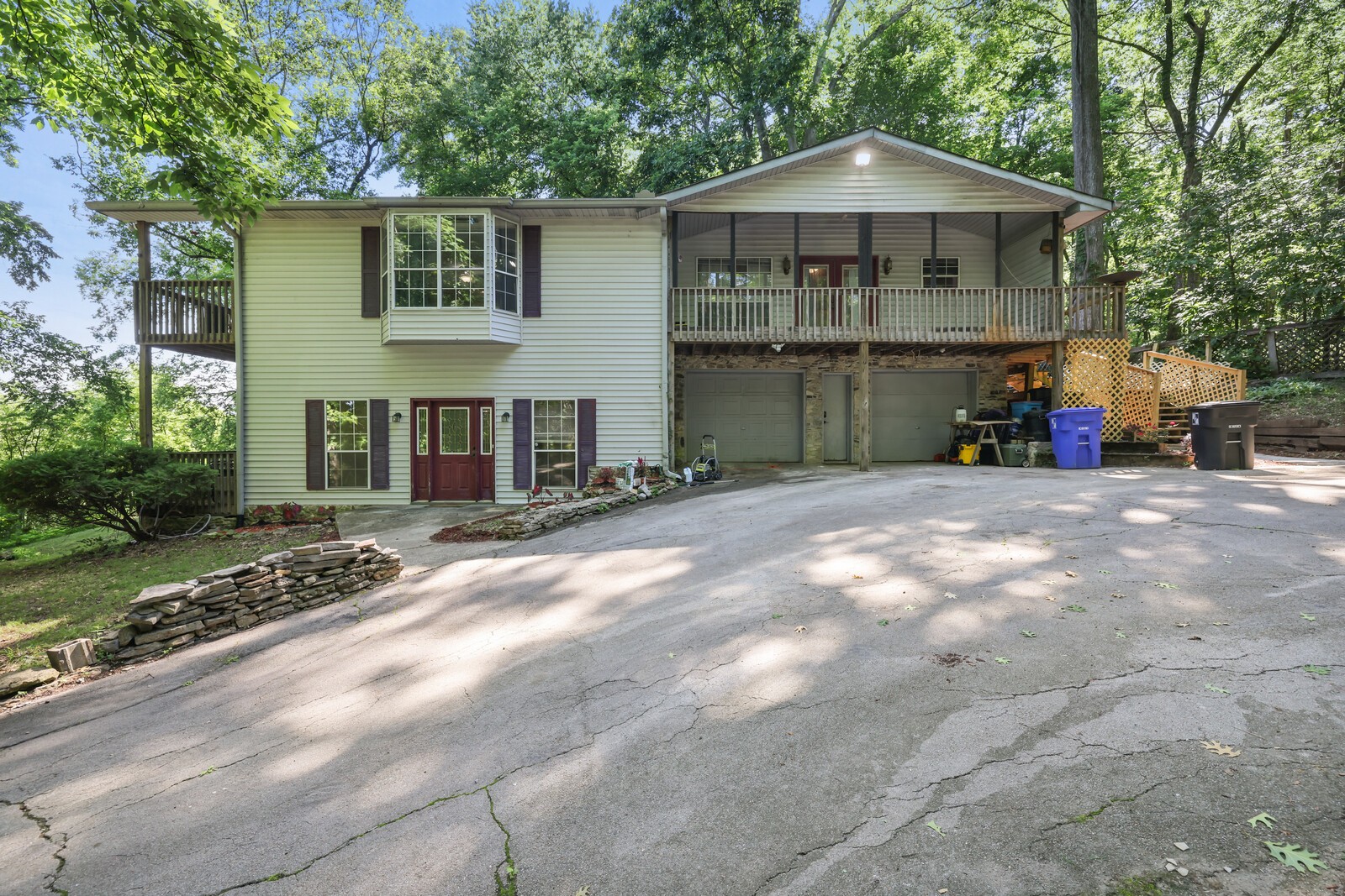 1153 Bear Creek Pike