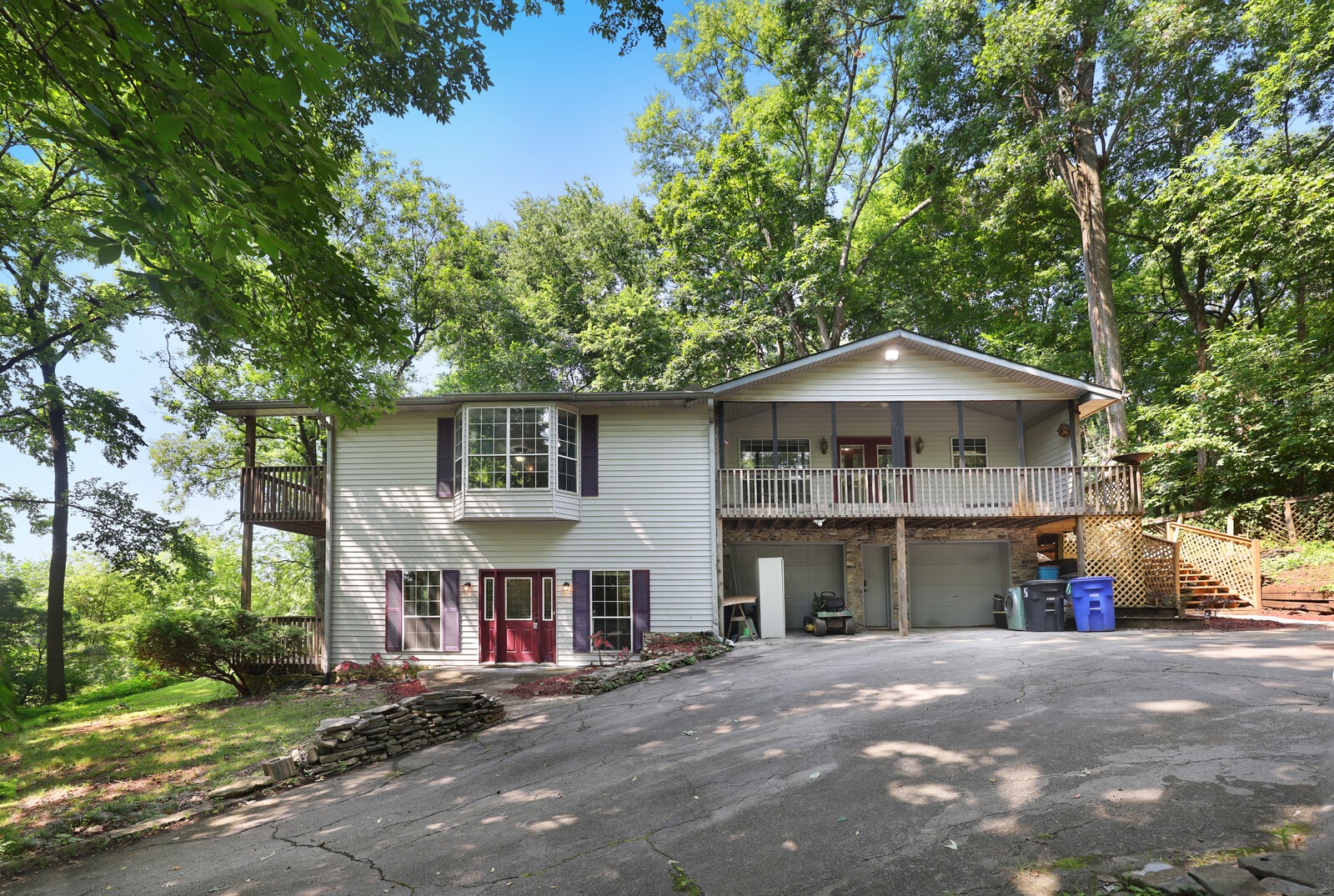 1153 Bear Creek Pike