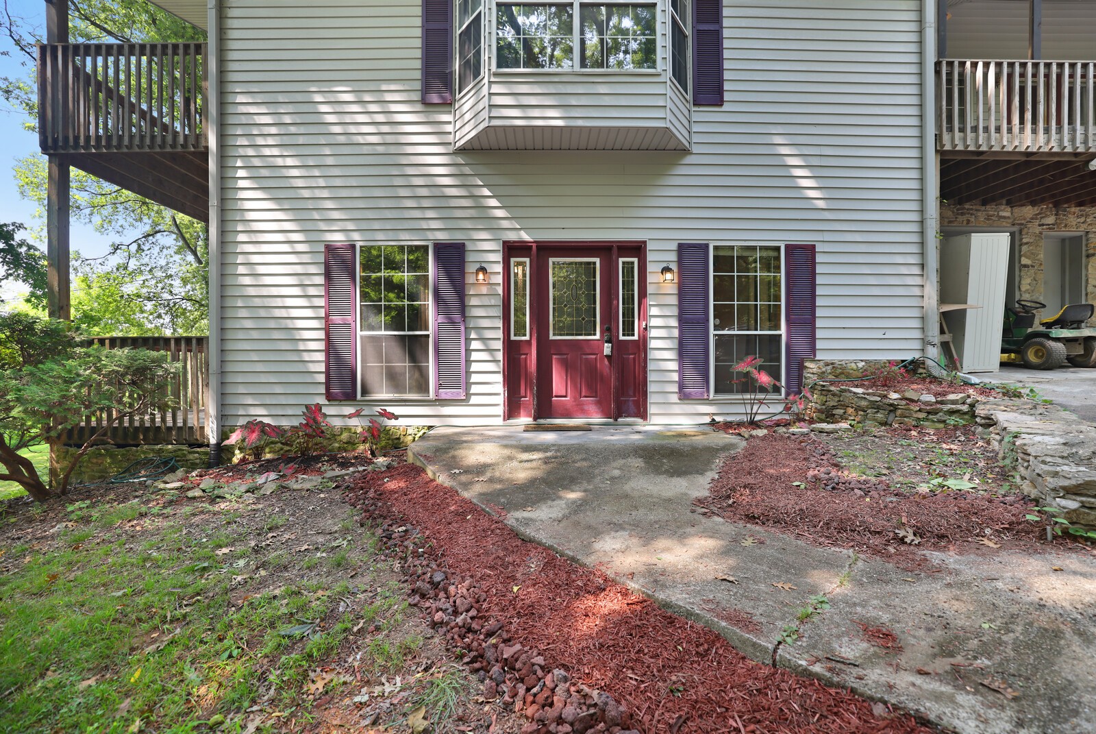 1153 Bear Creek Pike