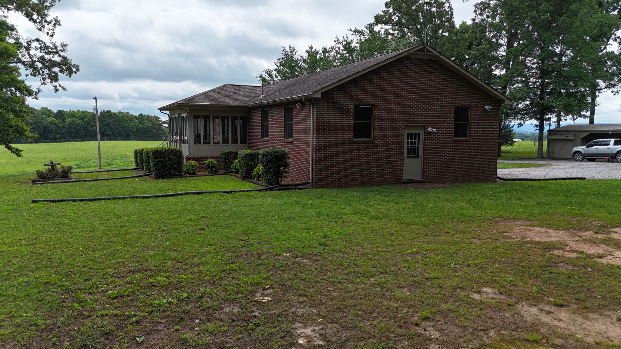 2465 Bybee Chapel Rd