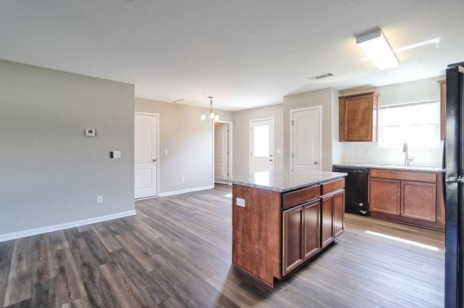 2313 Bee Hive Dr