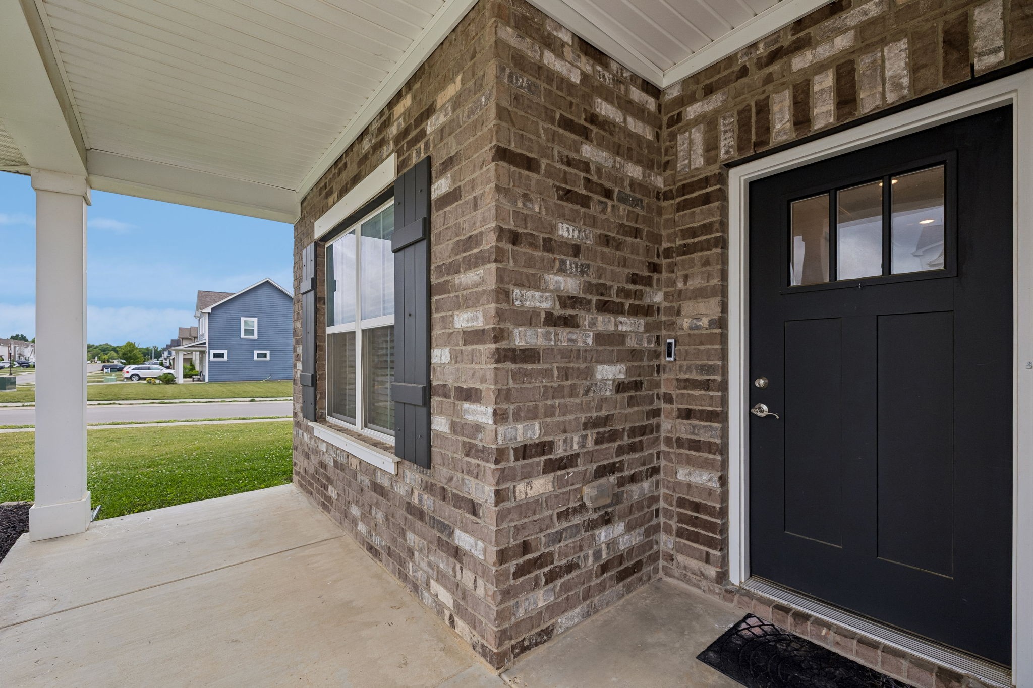 3703 Rivermont Way