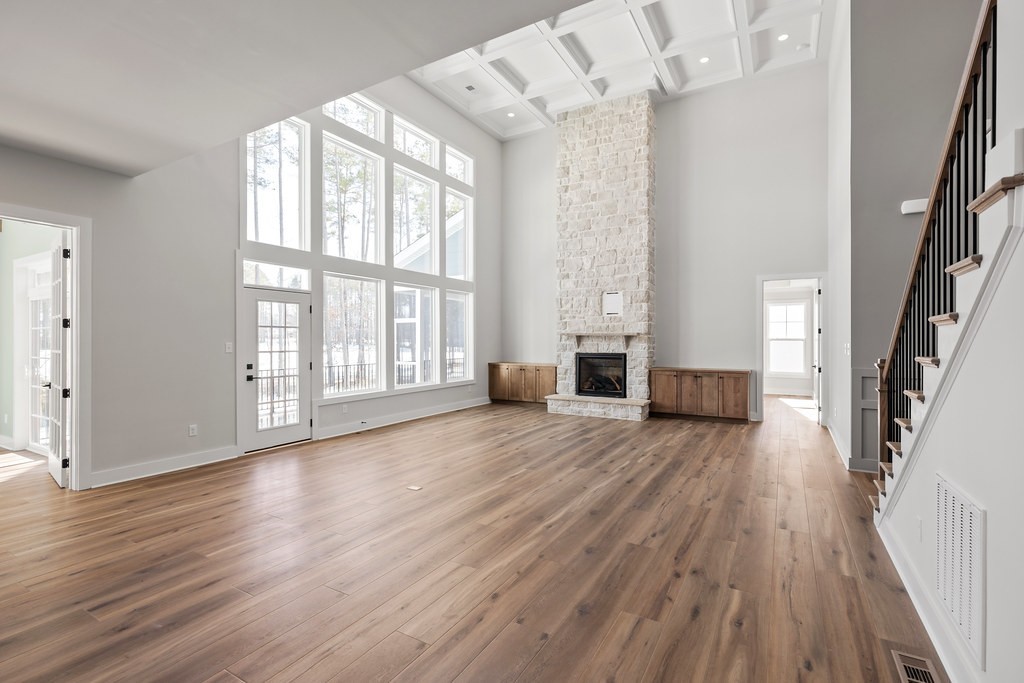 360 Reddenwood Road