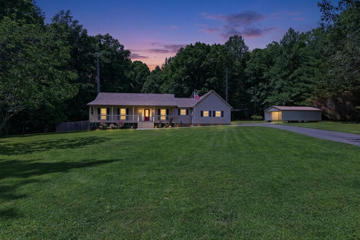 552 Jack Thomas Dr