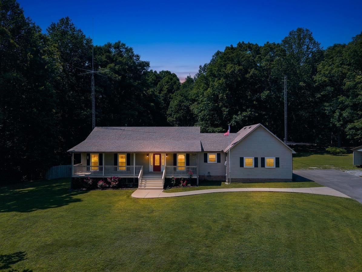 552 Jack Thomas Dr