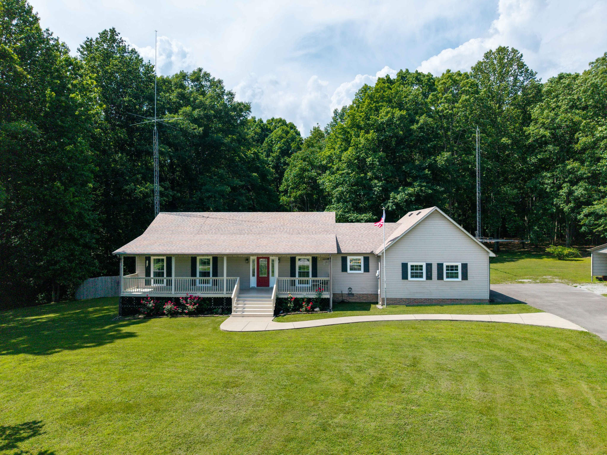552 Jack Thomas Dr