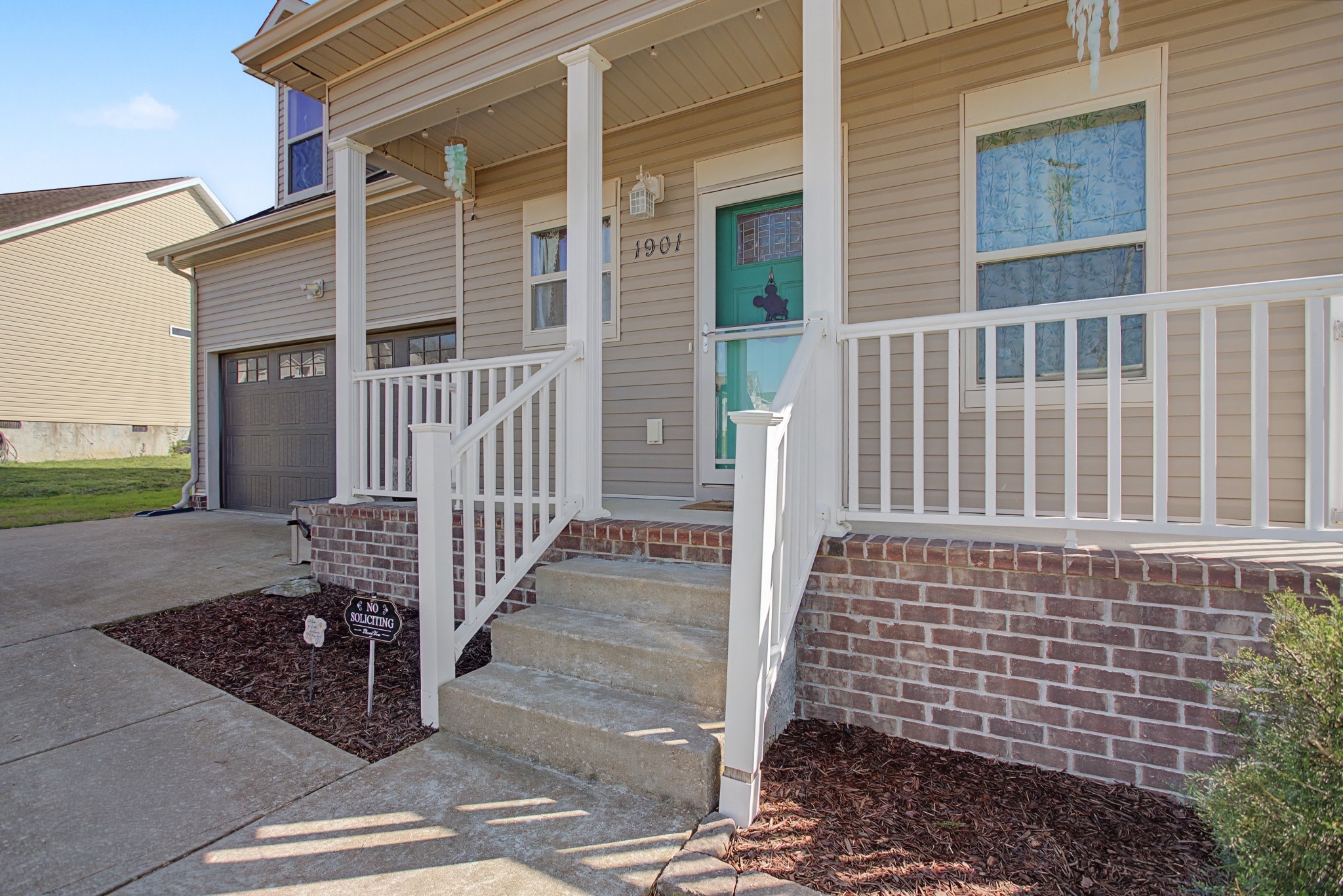 1901 Sheffield Ln