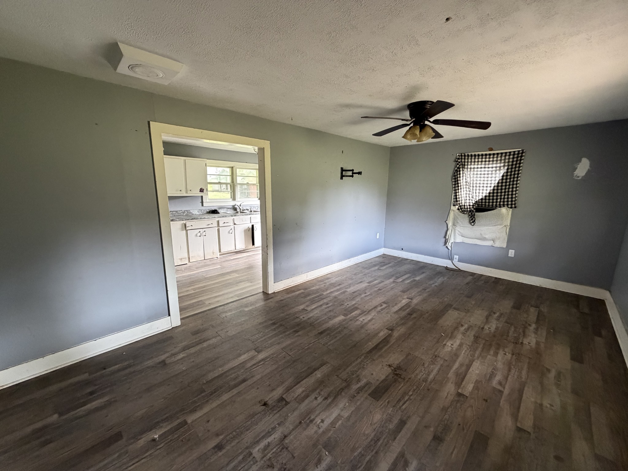 3352 Dunmor Deer Lick Rd
