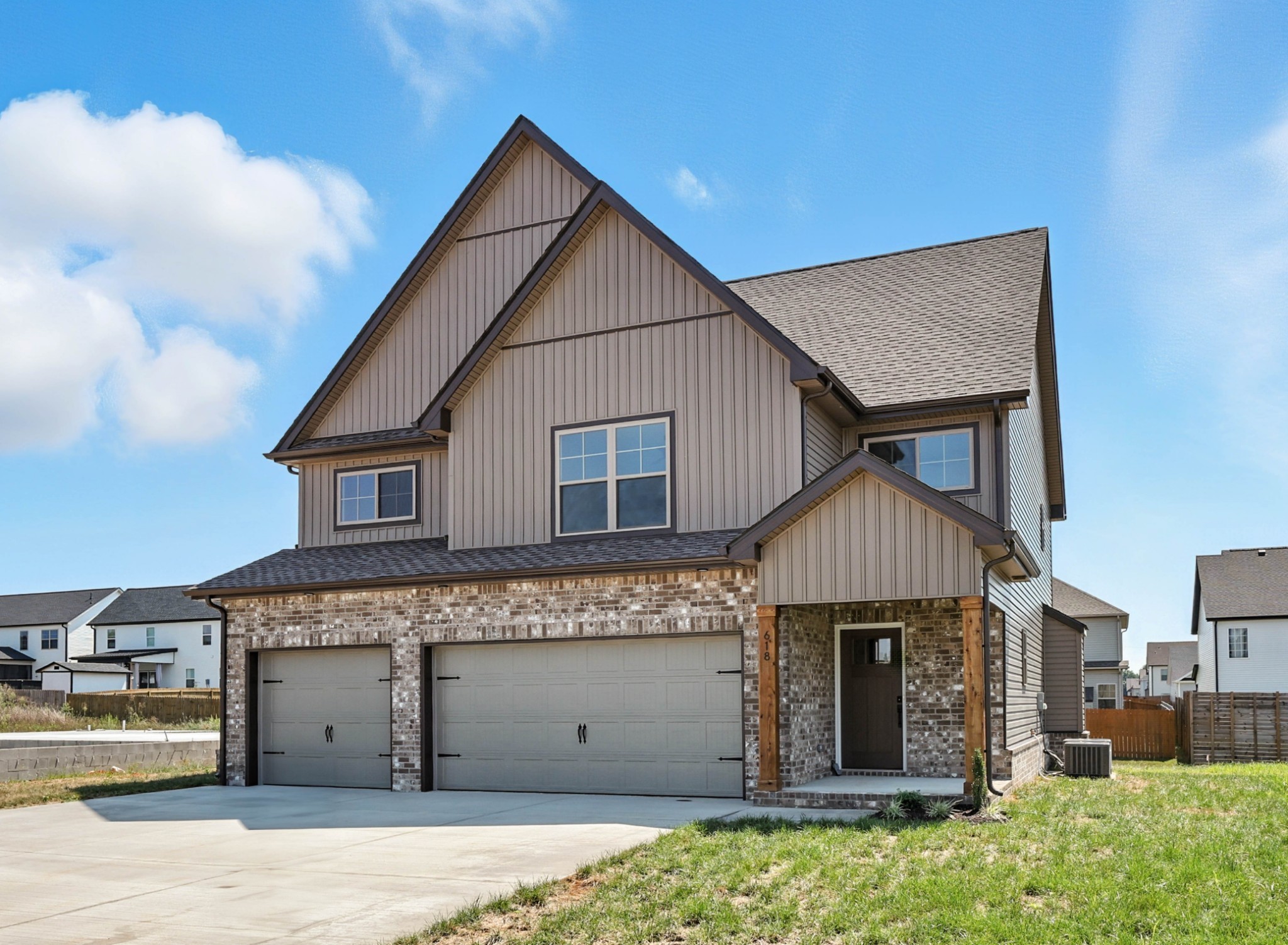 618 Woodrush Dr