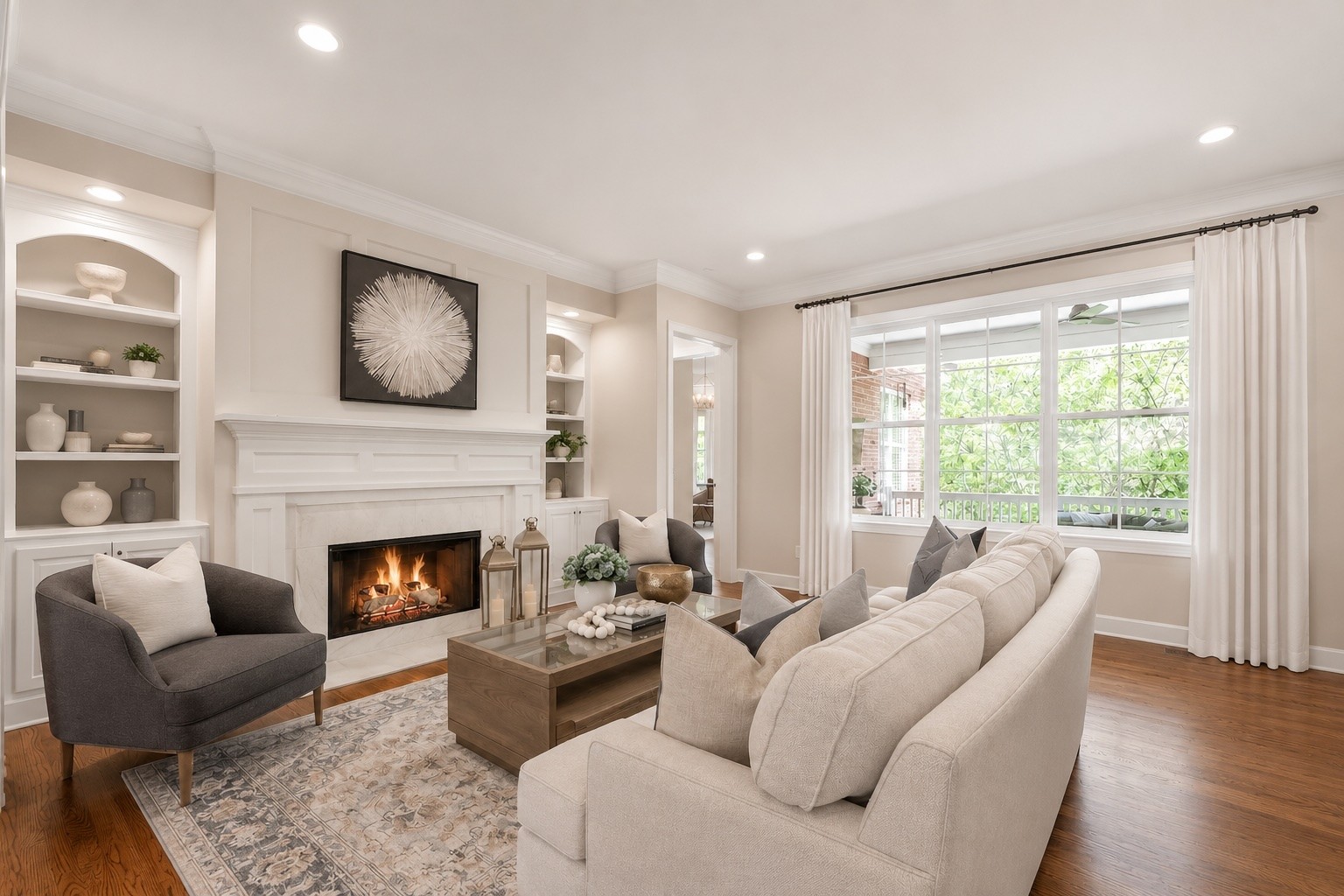 2708 Eglington Ter