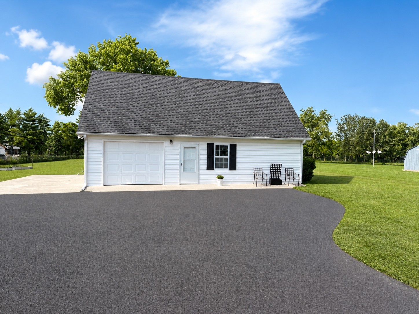 107 Candlewood Est