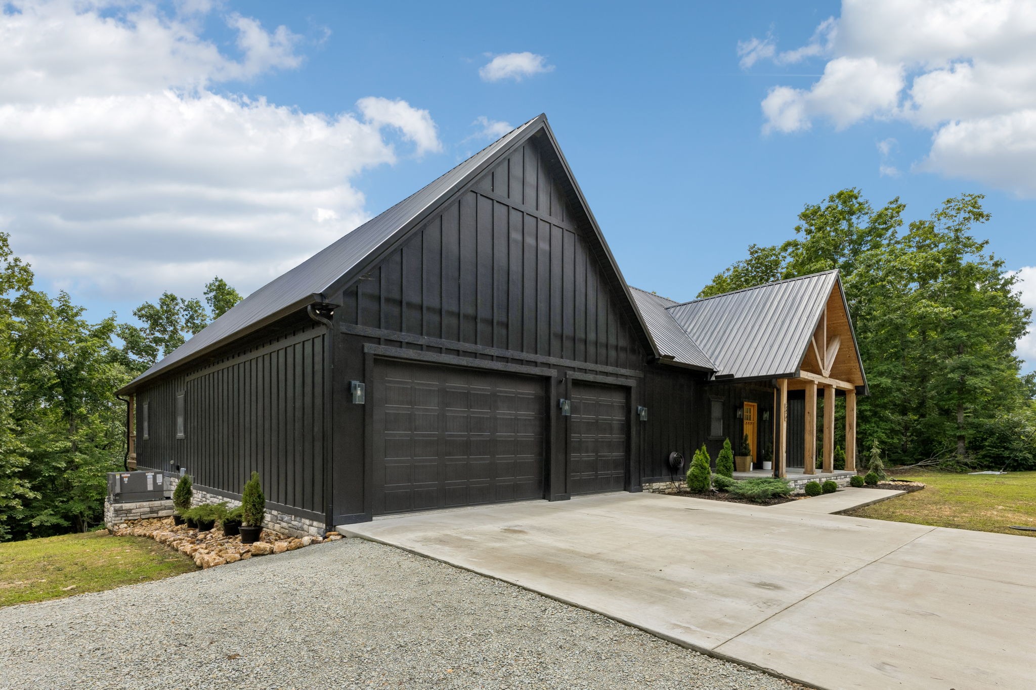 254 Saddlebrook Dr