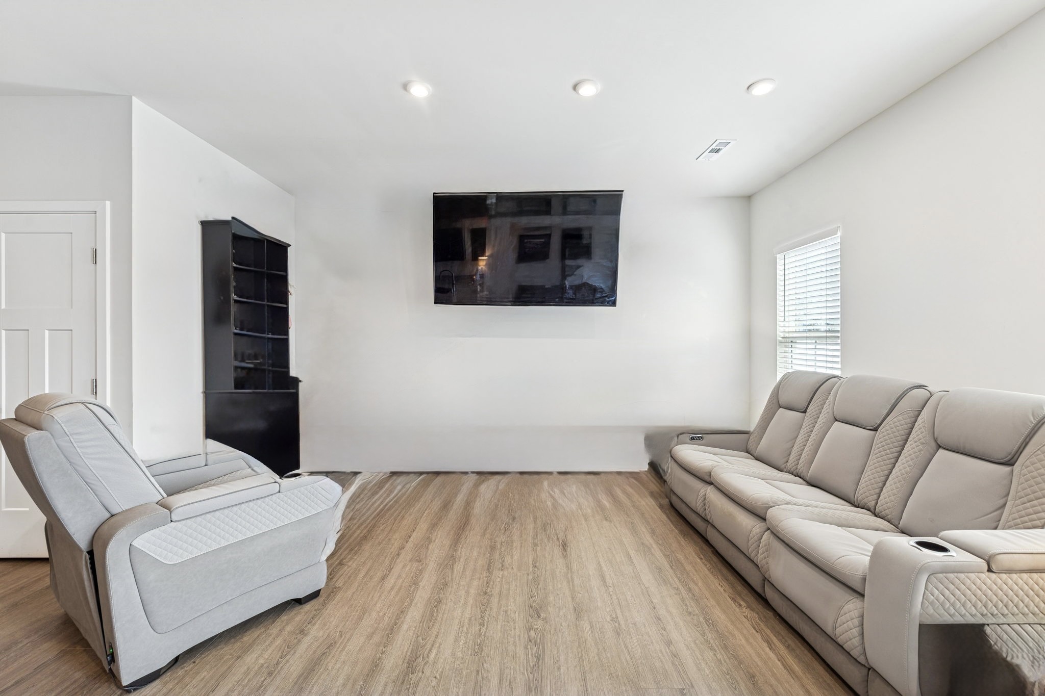 1807 Goldsberry Dr