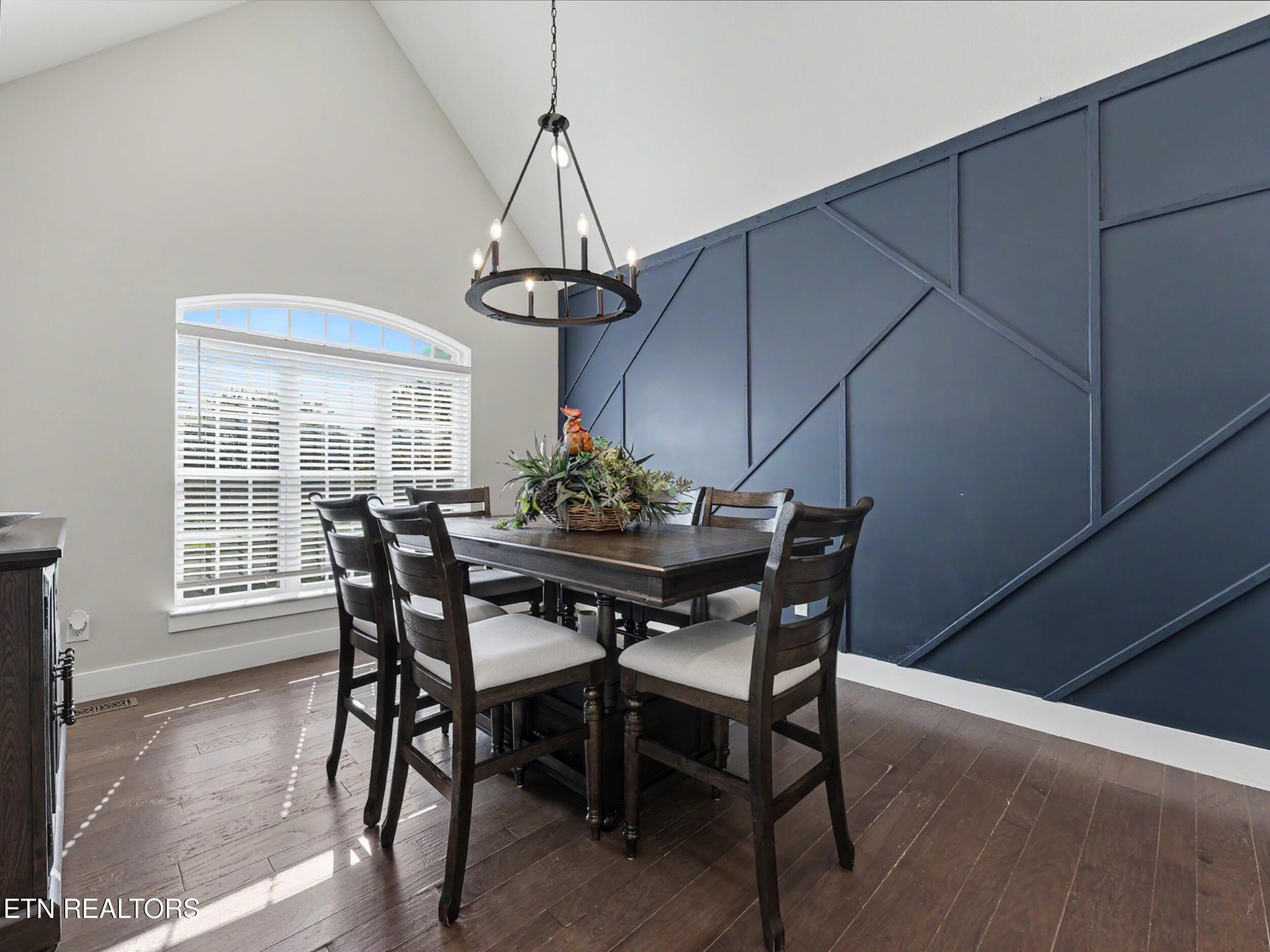 3806 Admirality Lane