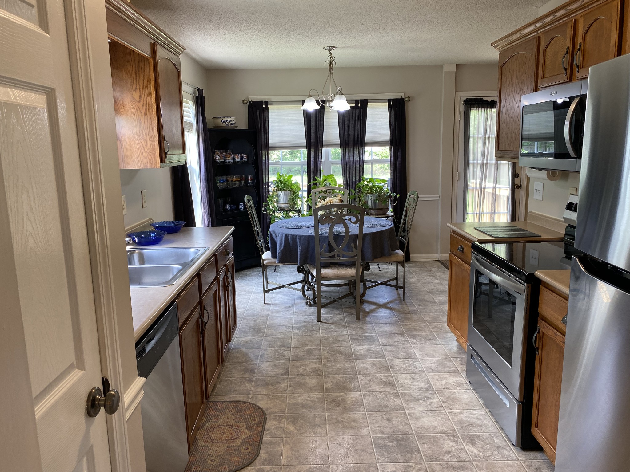 3398 Queensbury Rd