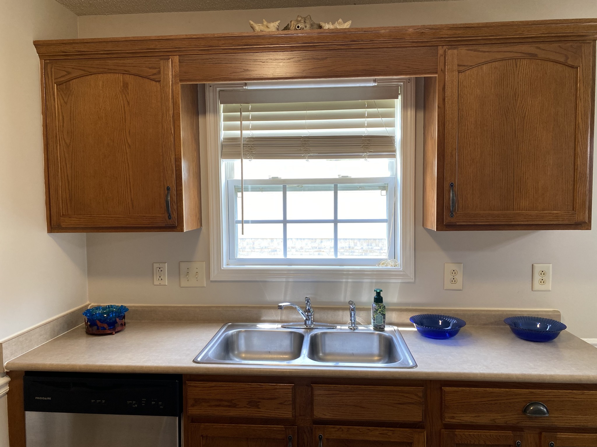 3398 Queensbury Rd