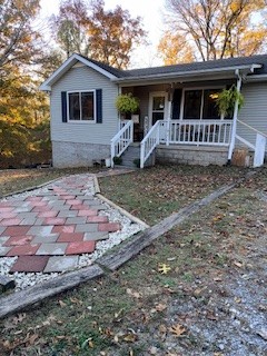 49 Roberts Ln